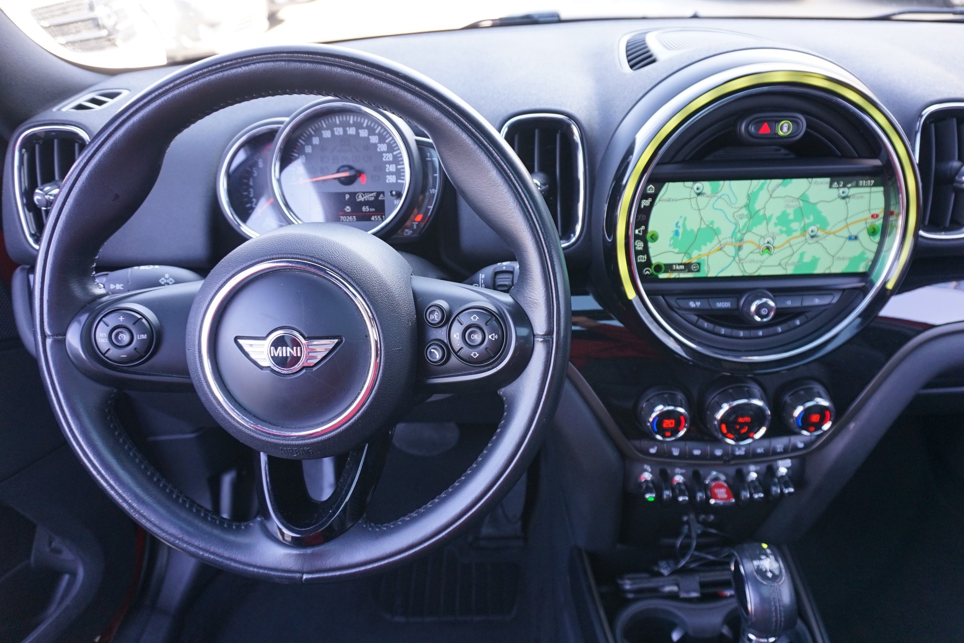 MINI Countryman Cooper ALL4 Automatic 136PS-image-14