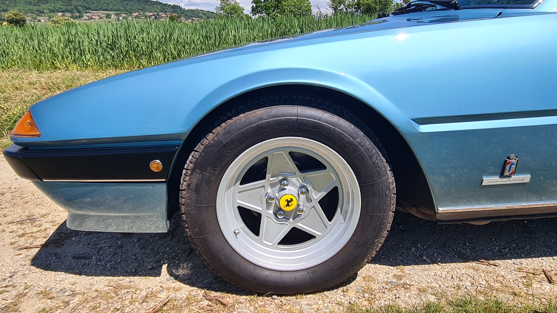 FERRARI 400-image-4