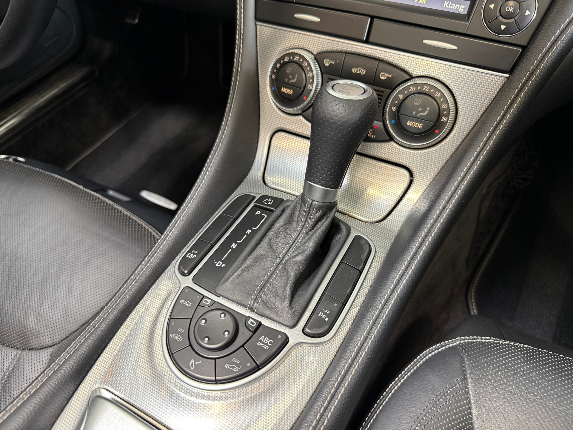 MERCEDES-BENZ SL 500 V8 Cabriolet-image-12
