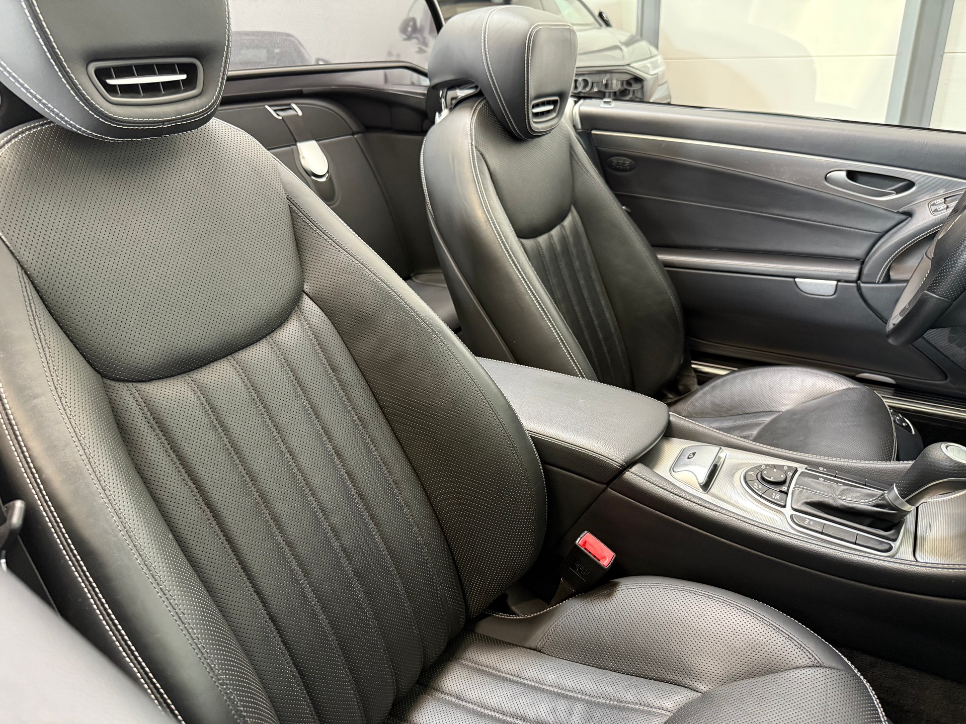 MERCEDES-BENZ SL 500 V8 Cabriolet-image-10