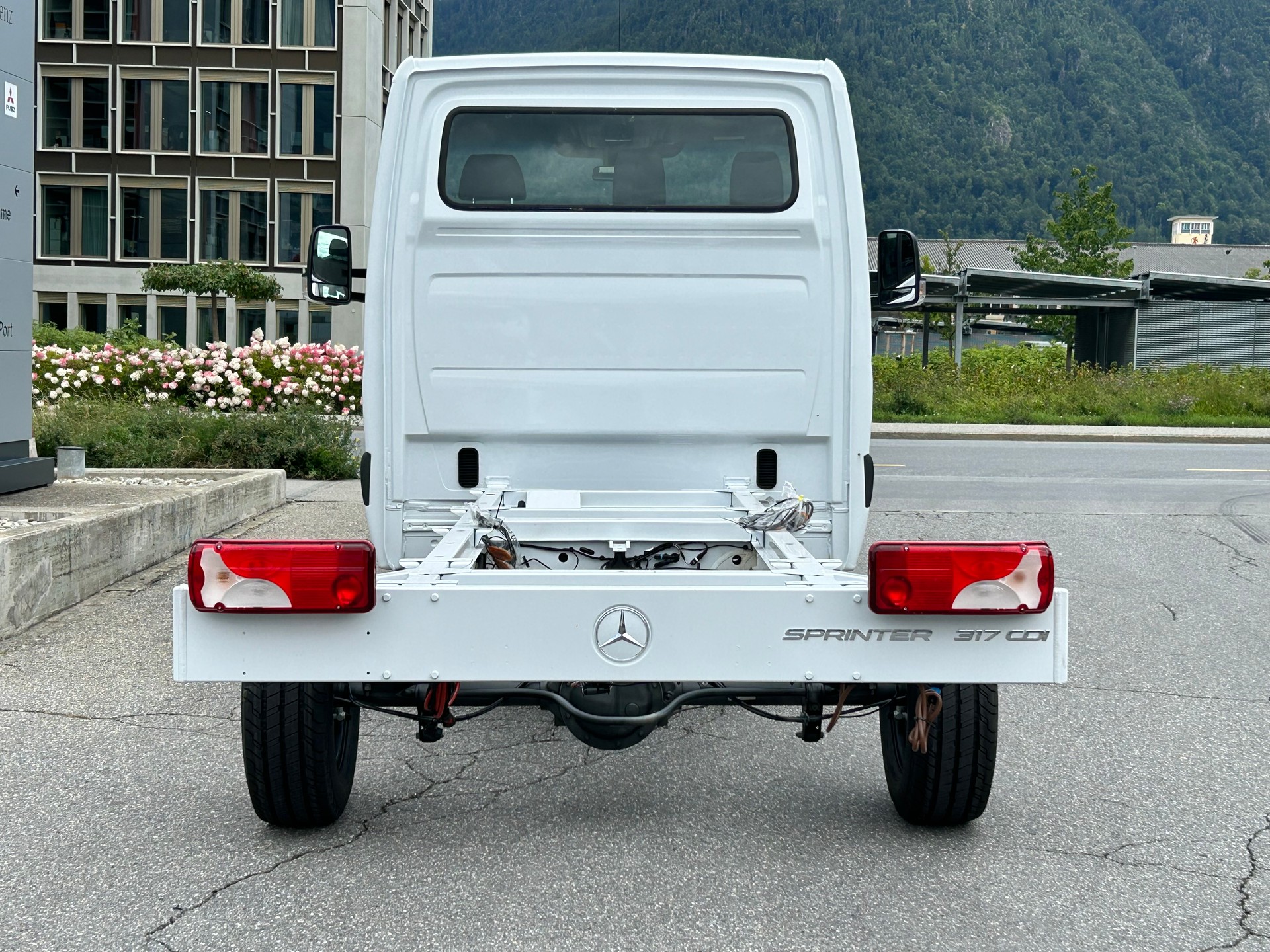 MERCEDES-BENZ Sprinter 317 CDI BASE CH Standard-image-5