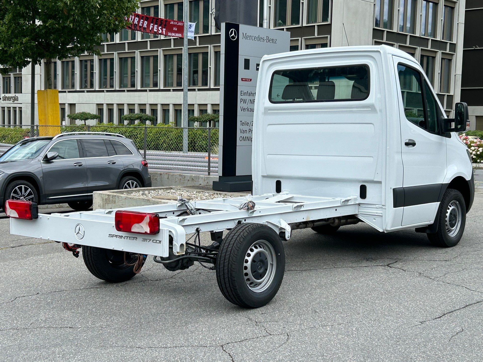 MERCEDES-BENZ Sprinter 317 CDI BASE CH Standard-image-6