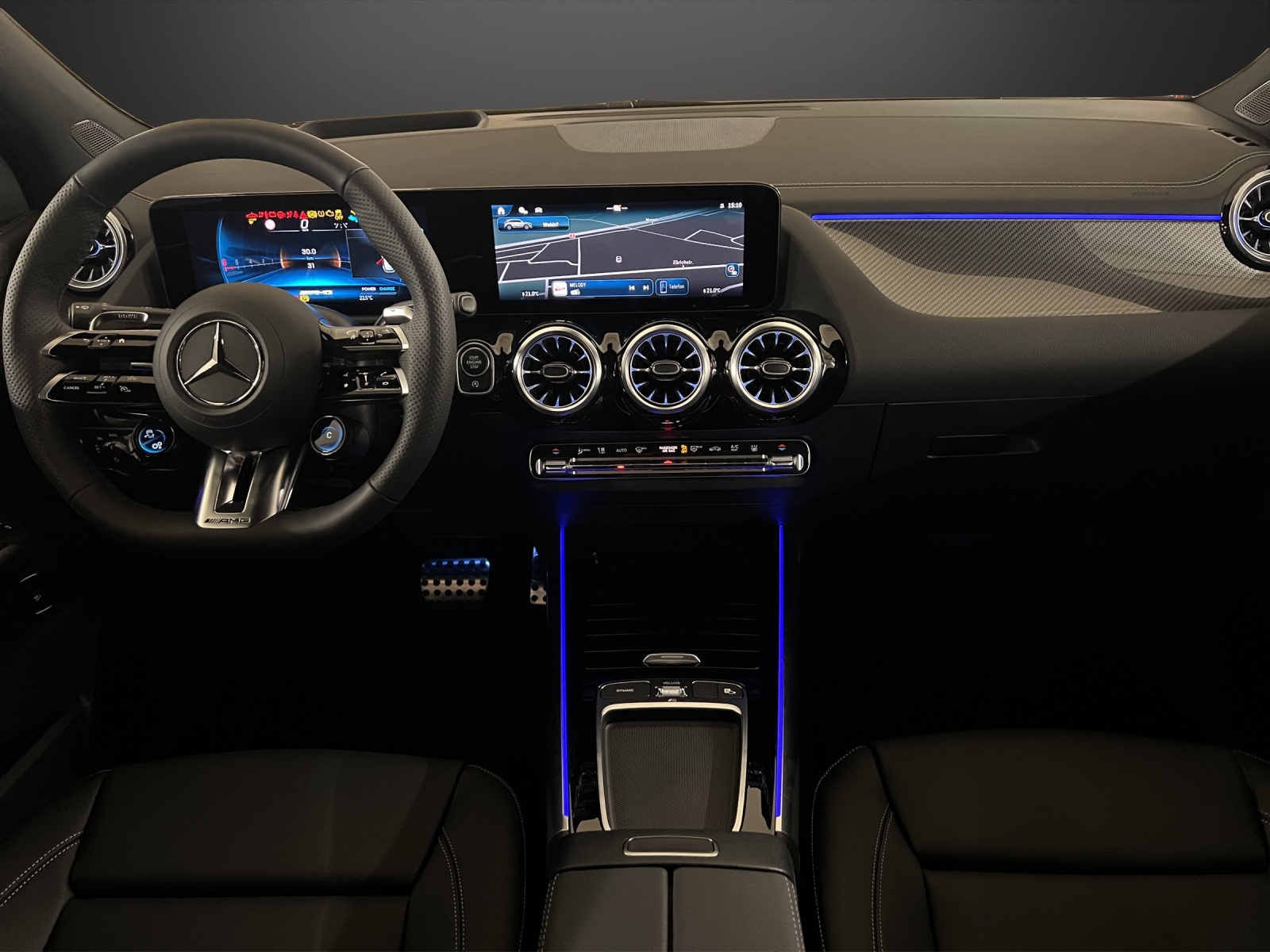 MERCEDES-BENZ GLA AMG 35 4Matic 8G-DCT-image-8
