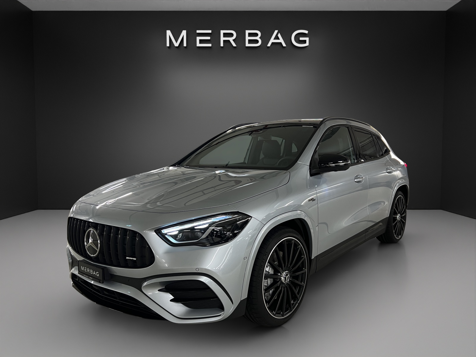MERCEDES-BENZ GLA AMG 35 4Matic 8G-DCT-image-2