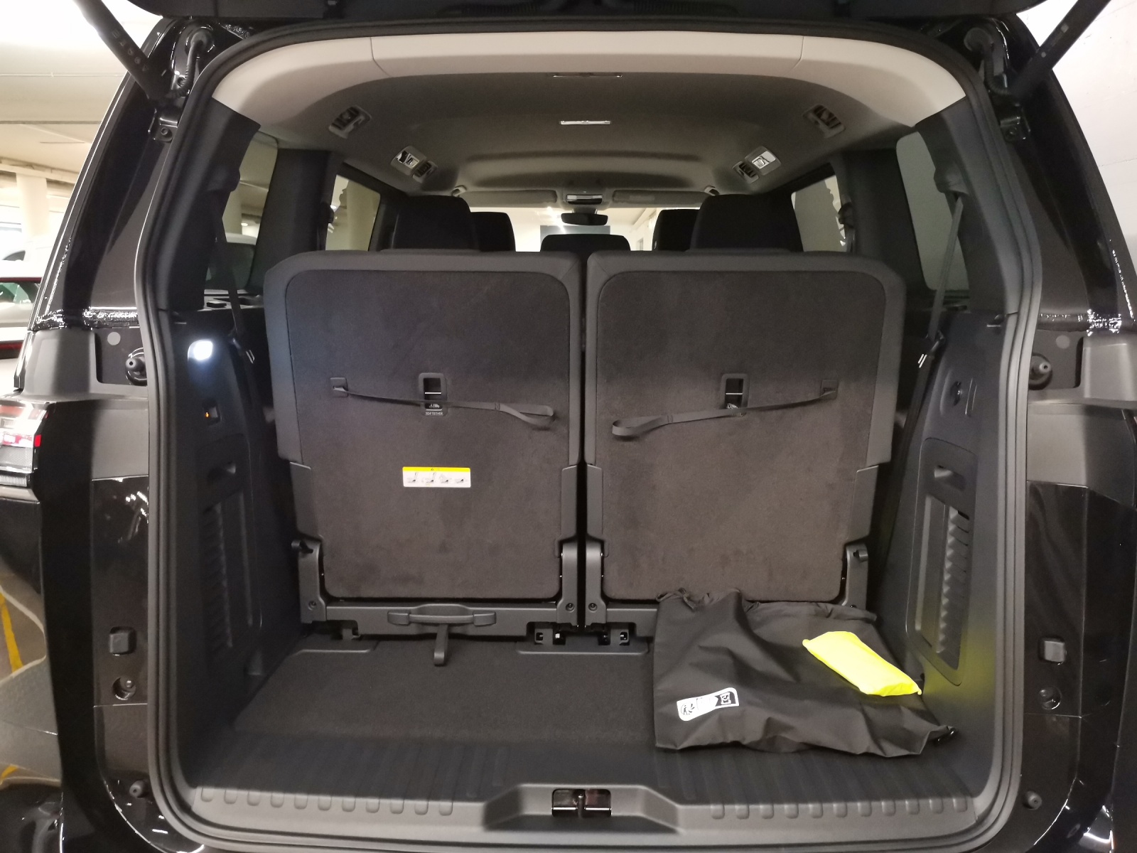 VW ID.Buzz Pro LWB 91kWh-image-10