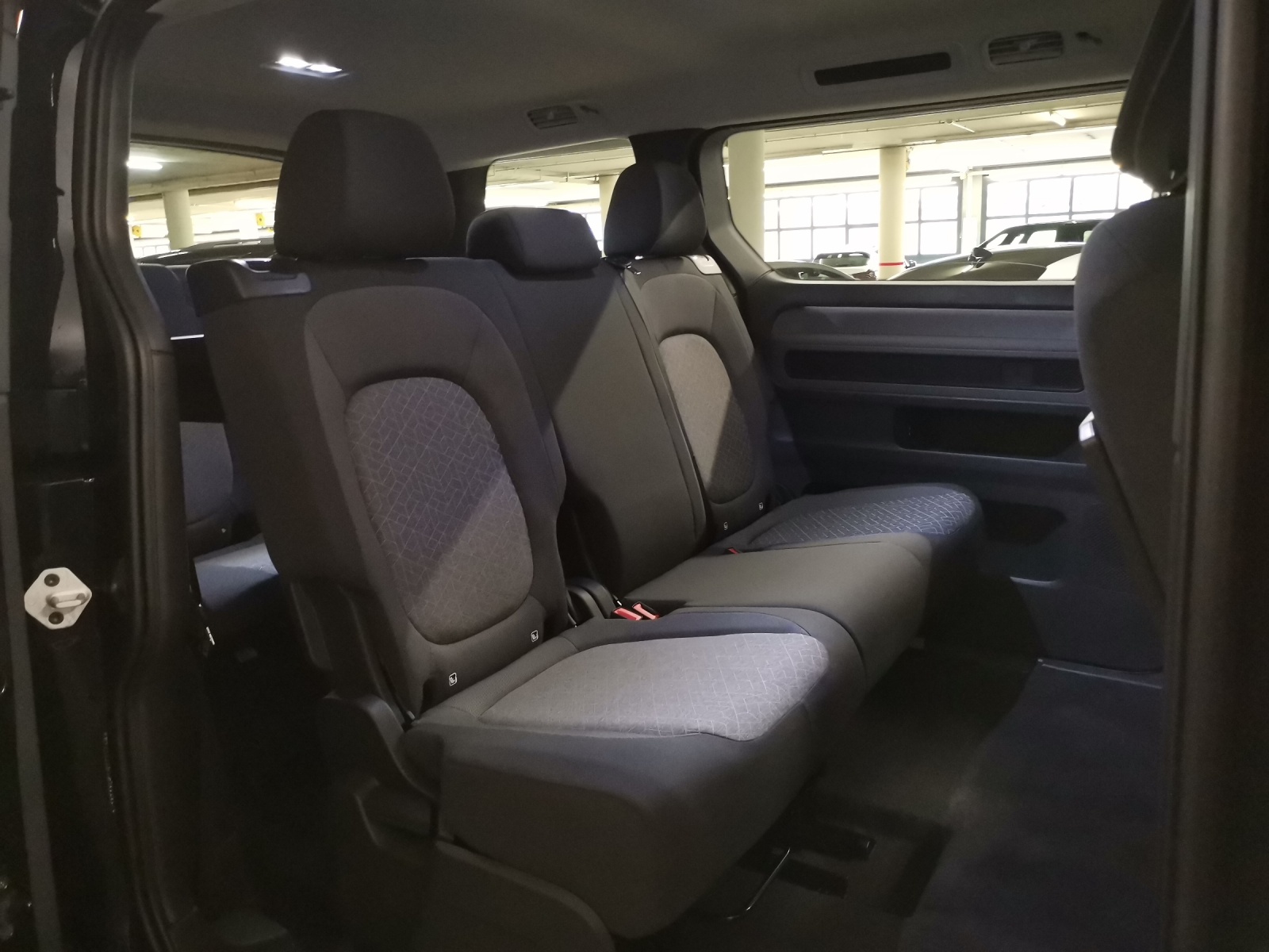 VW ID.Buzz Pro LWB 91kWh-image-9