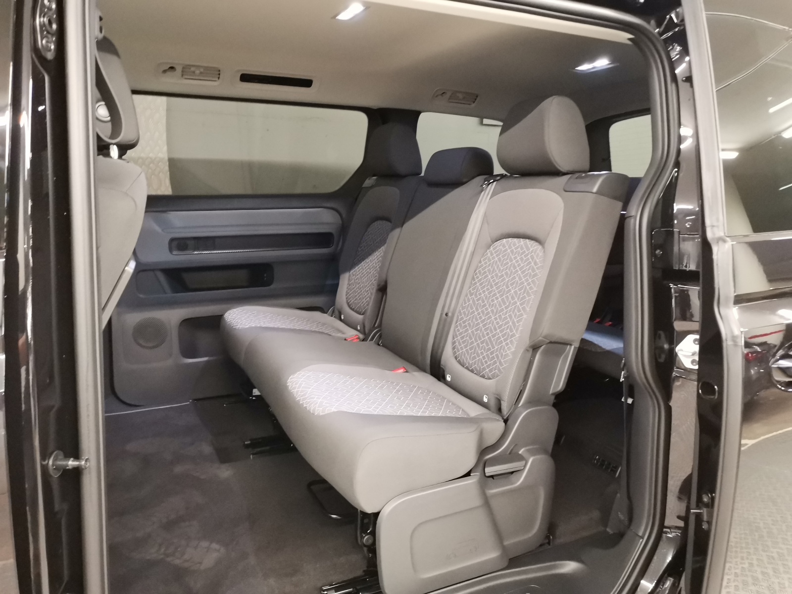 VW ID.Buzz Pro LWB 91kWh-image-14