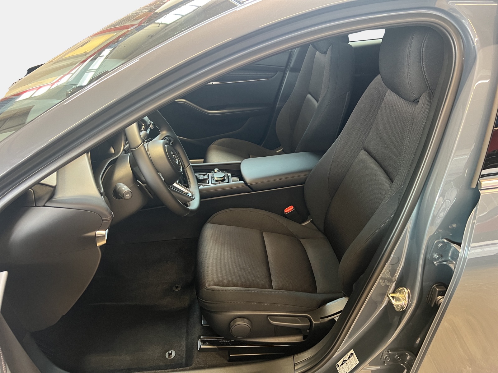 MAZDA 3 2.0/186 Exclusive-Line 4x4-image-8