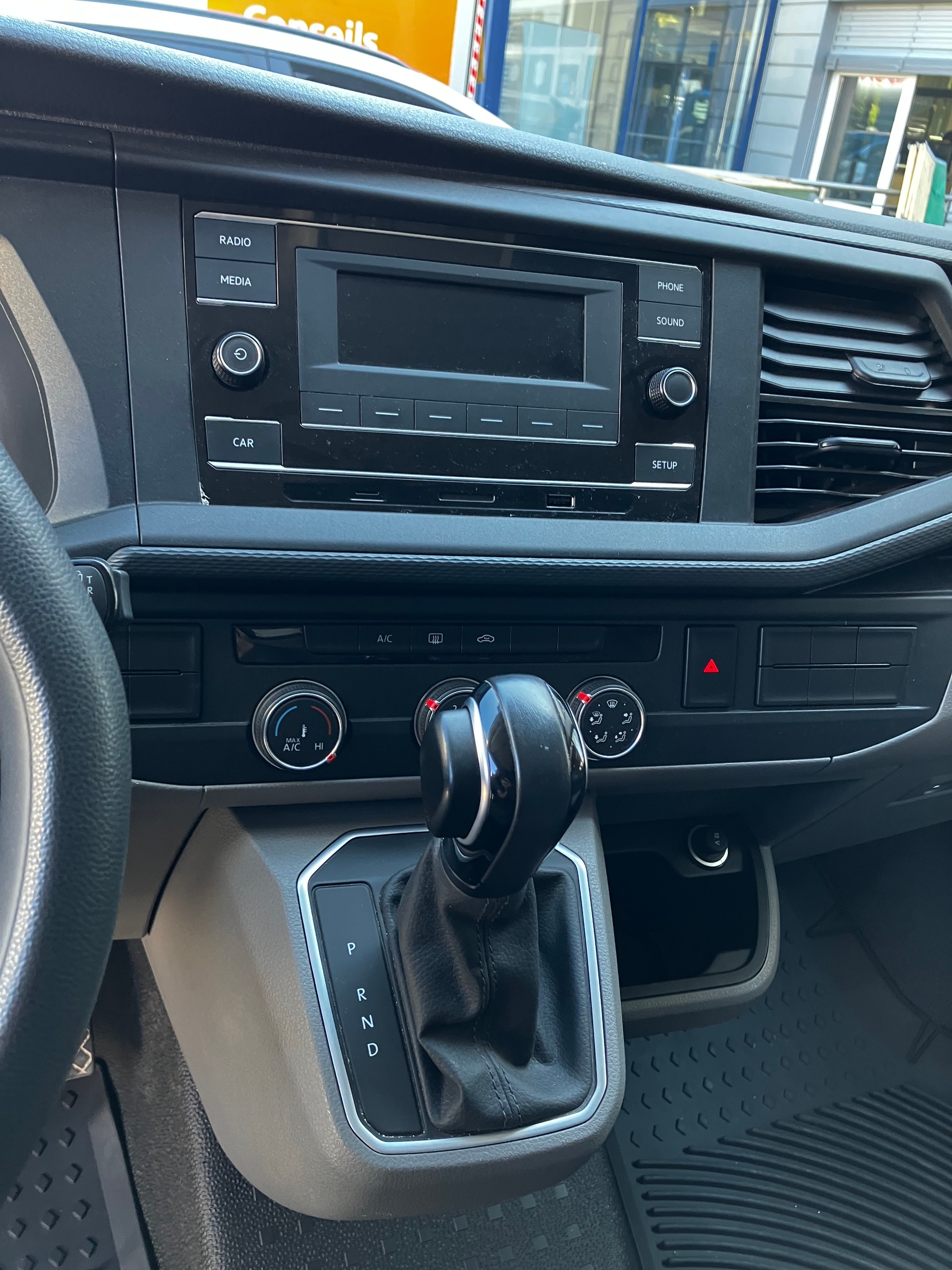 VW T6.1 ABTe-image-7