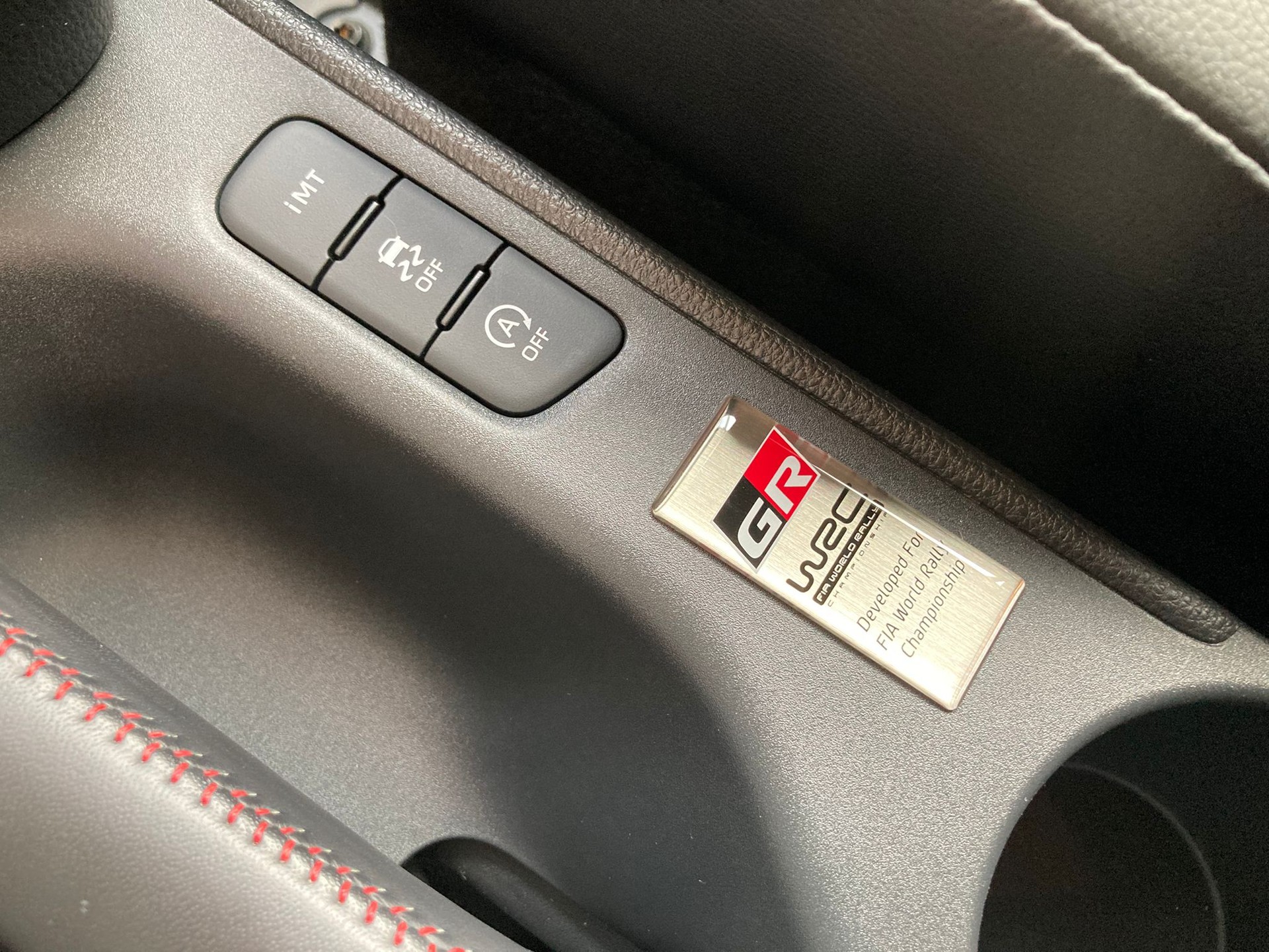 TOYOTA Yaris 1.6 GR Sport-image-8