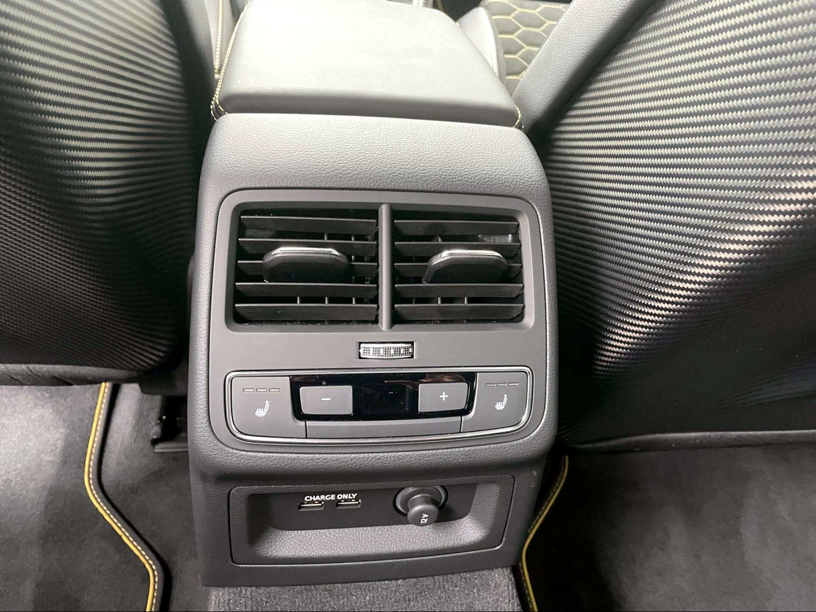AUDI RS4 Avant 25 year edition quattro tiptronic-image-10