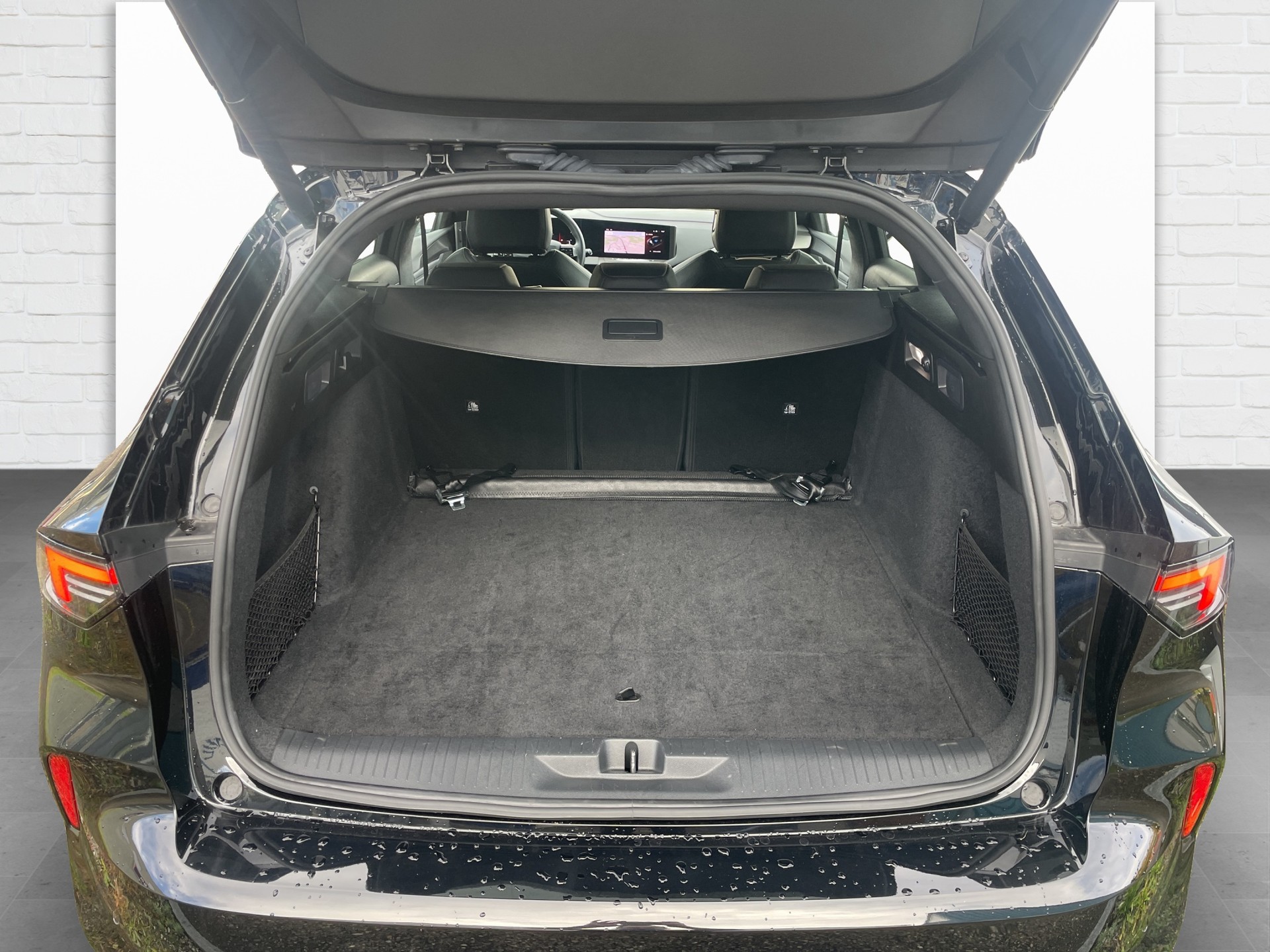 OPEL Astra Sports Tourer 1.6 T PHEV 180 Swiss Plus-image-12