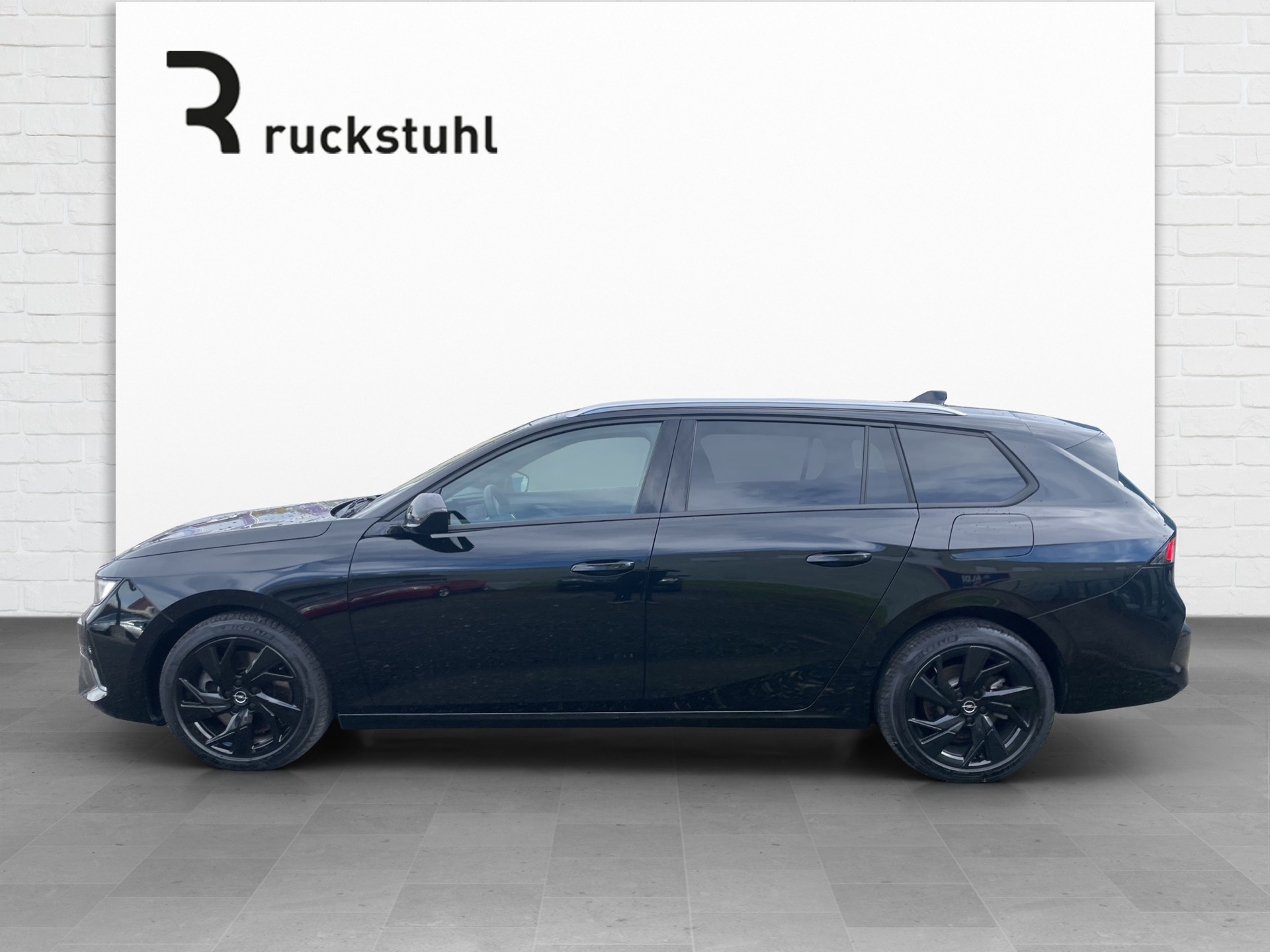 OPEL Astra Sports Tourer 1.6 T PHEV 180 Swiss Plus-image-2