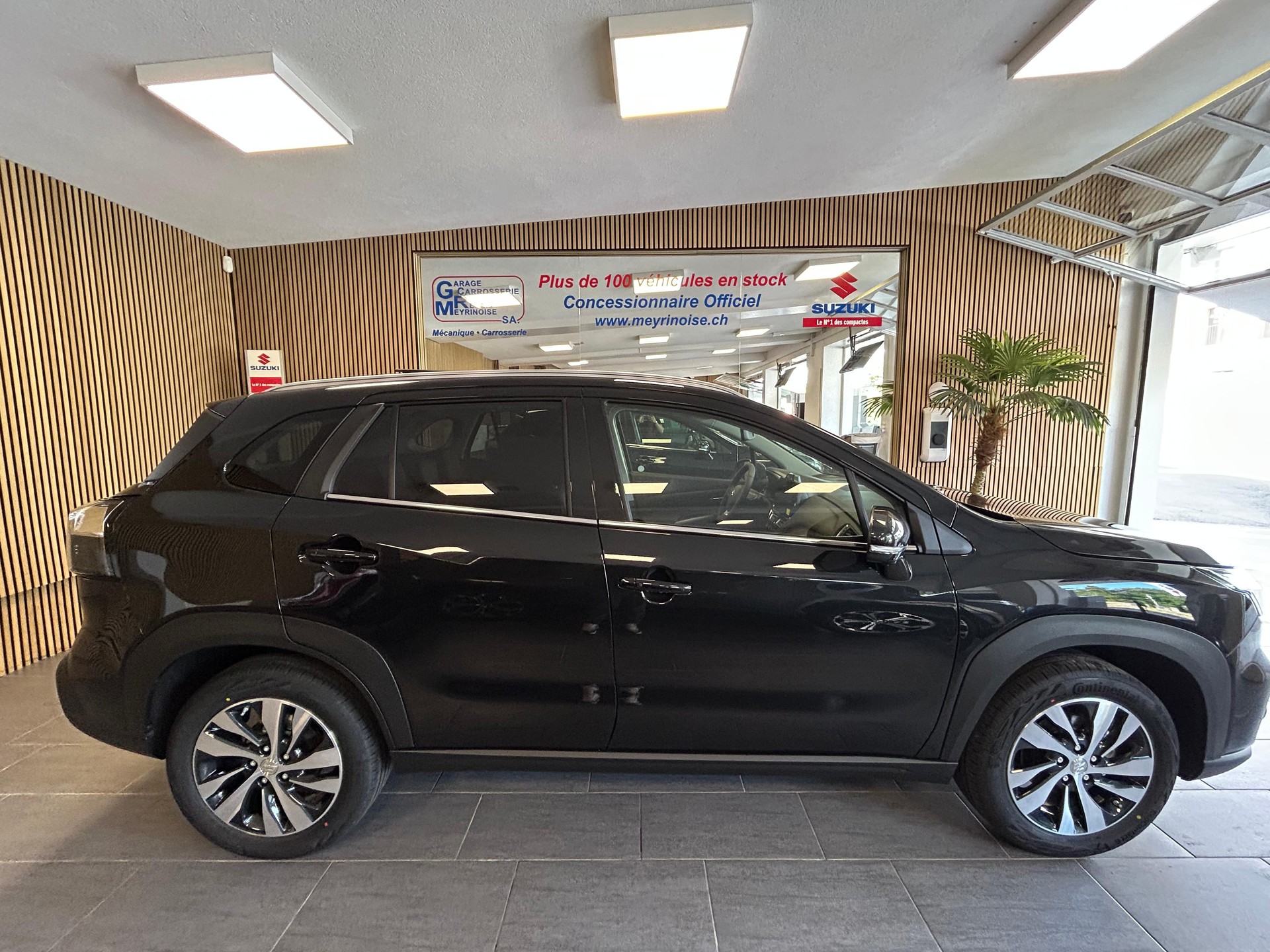 SUZUKI S-Cross 1.4 T Compact Top Hybrid 4x4-image-0