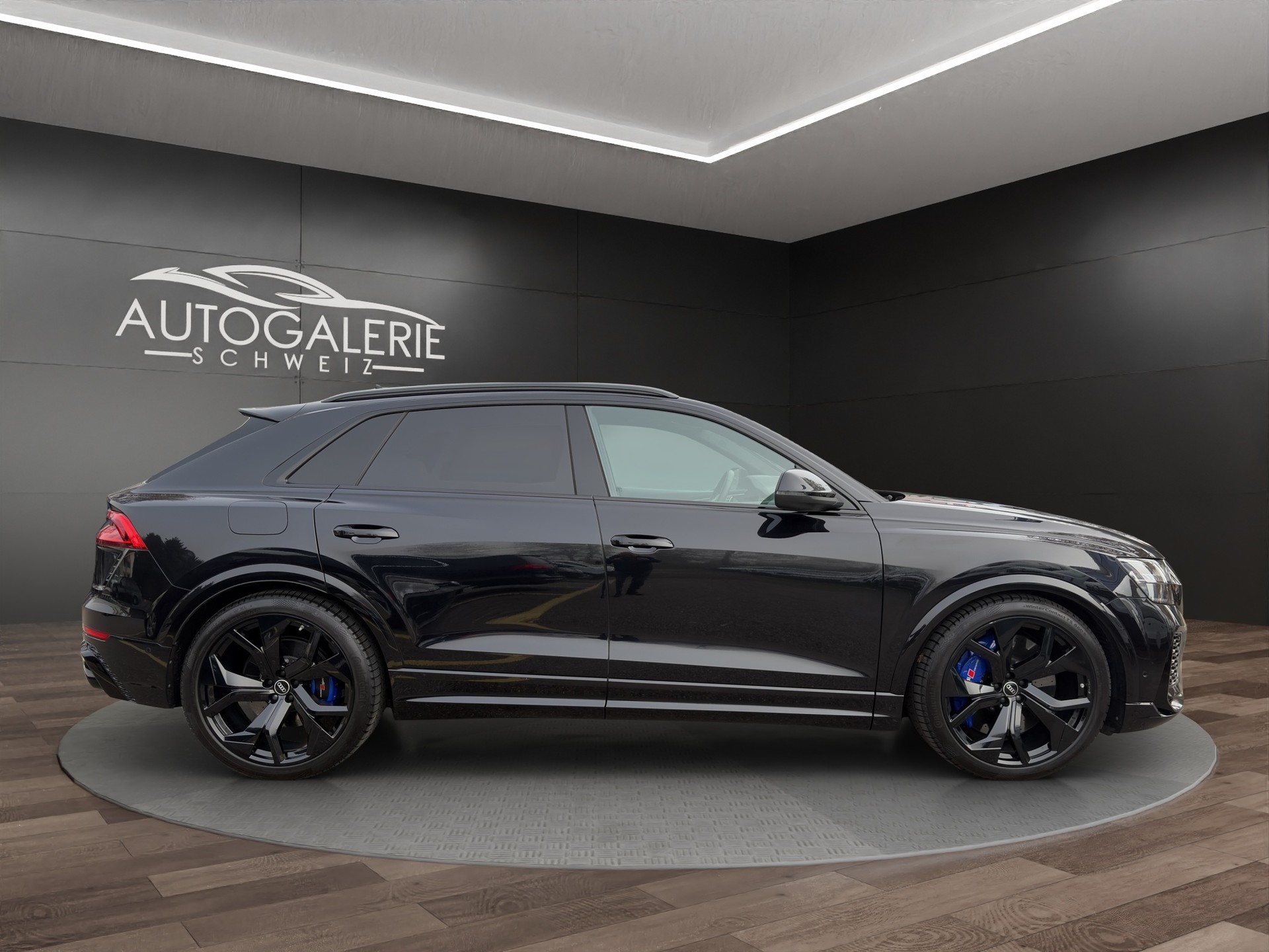 AUDI RSQ8 | CH Swiss | Carbon | B&O | Keramik | DYNAMIKPAKET PLUS | AHK | Standheizung | NP: 230K! |-image-5