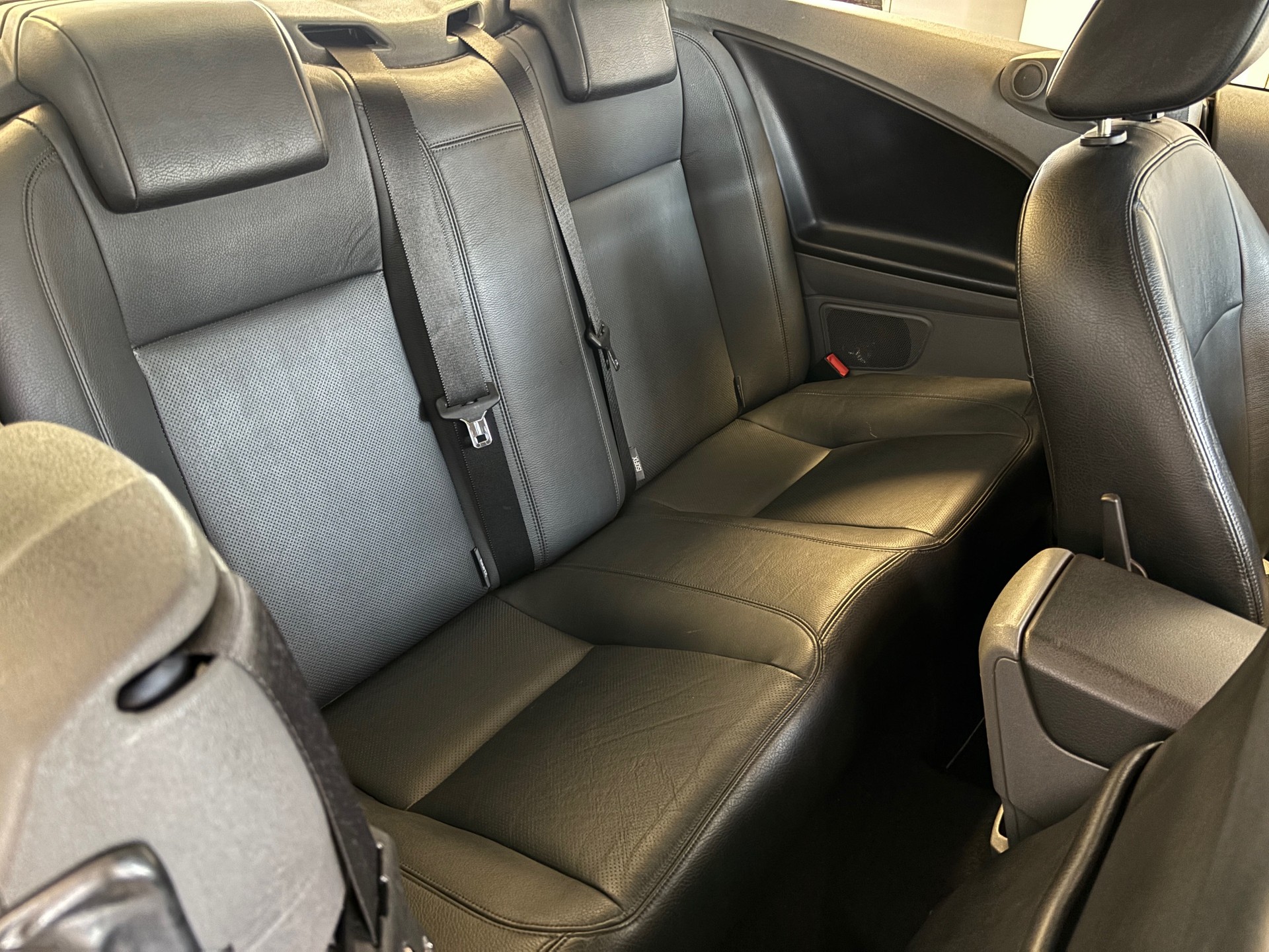 FORD Focus CC 2.0i Titanium-image-10