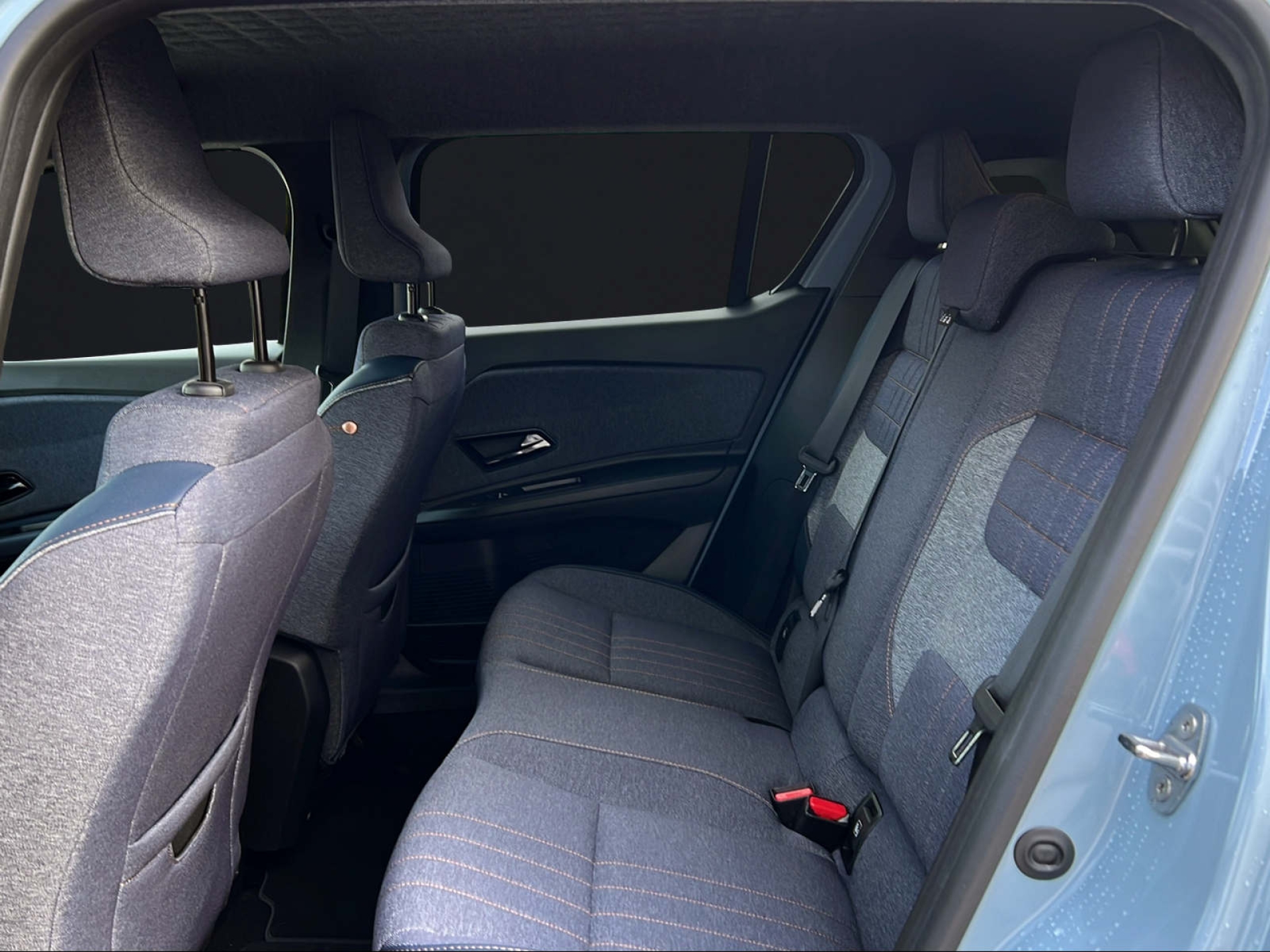 RENAULT R4 E-Tech Comfort Range techno-image-11