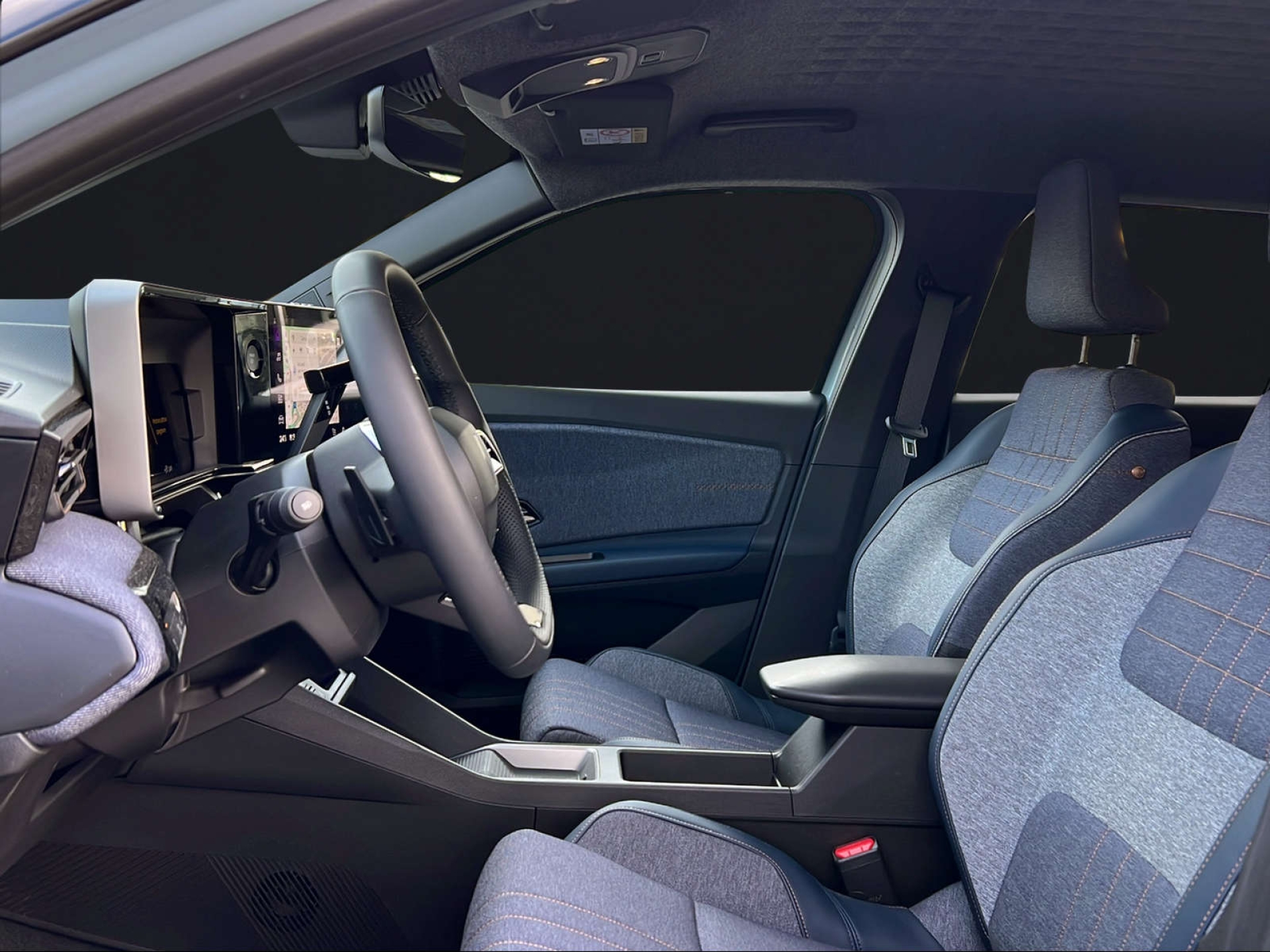 RENAULT R4 E-Tech Comfort Range techno-image-6