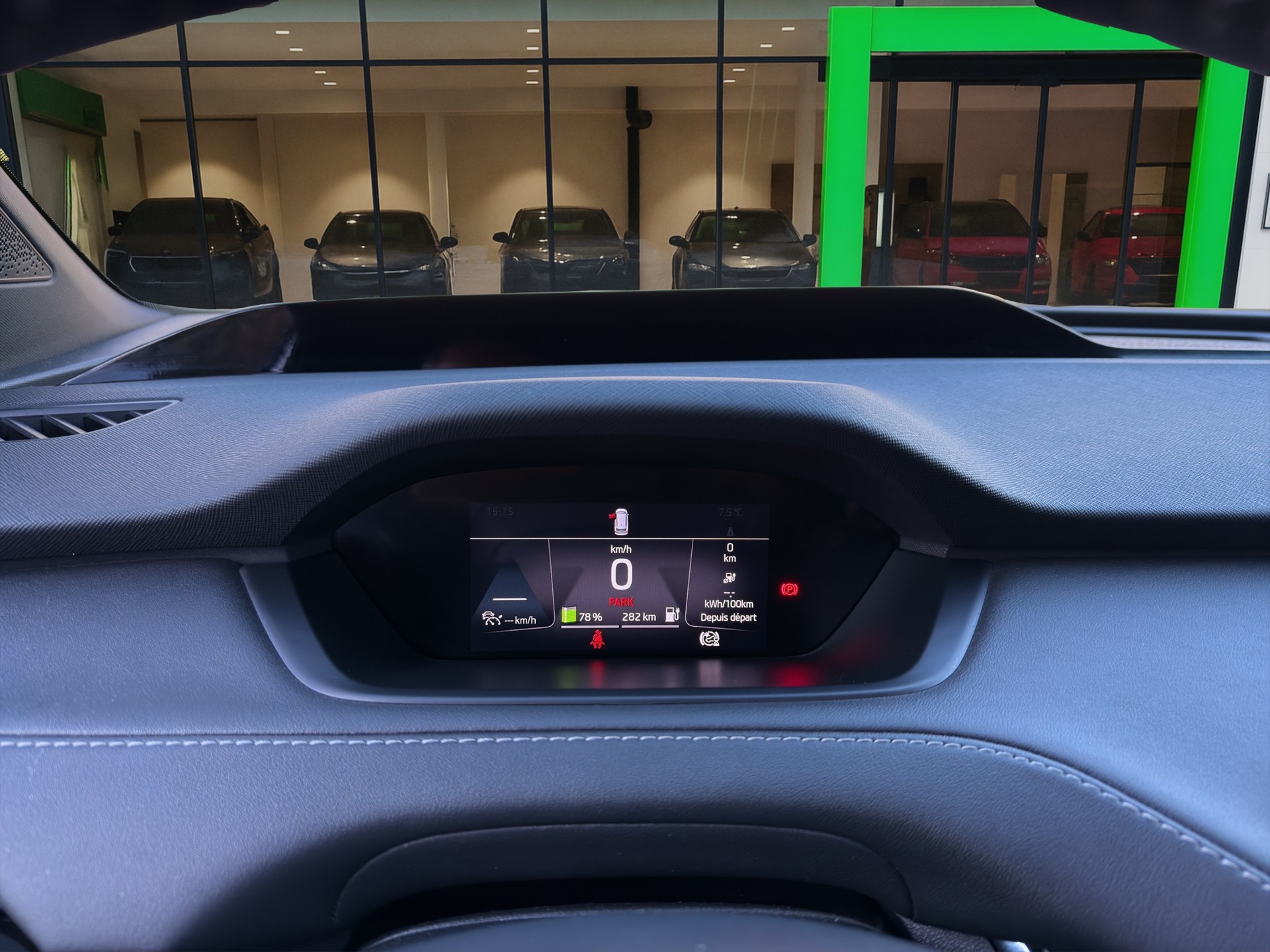 SKODA Enyaq iV 80x SportLine-image-12
