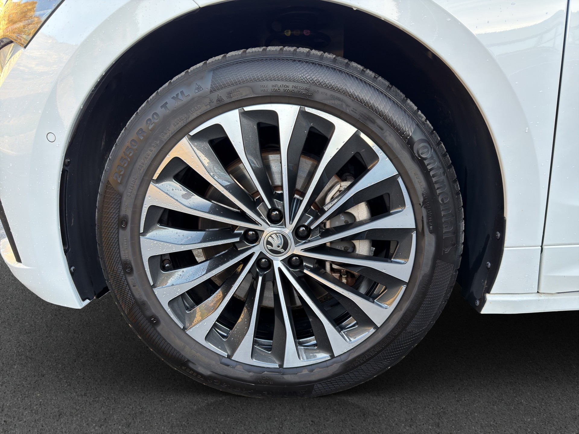 SKODA Enyaq iV 80x SportLine-image-15