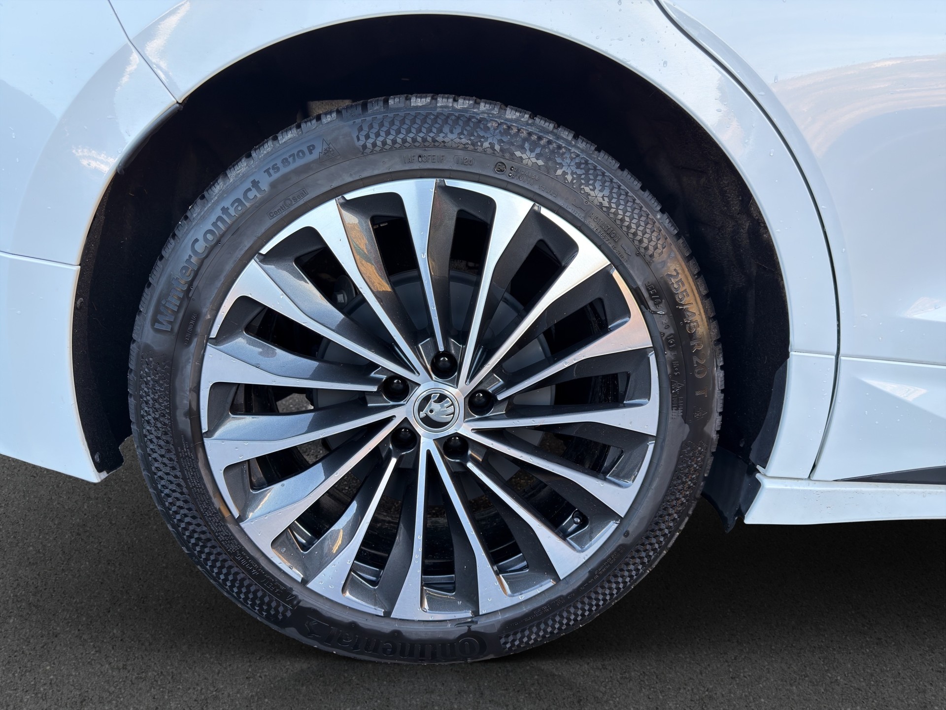 SKODA Enyaq iV 80x SportLine-image-17