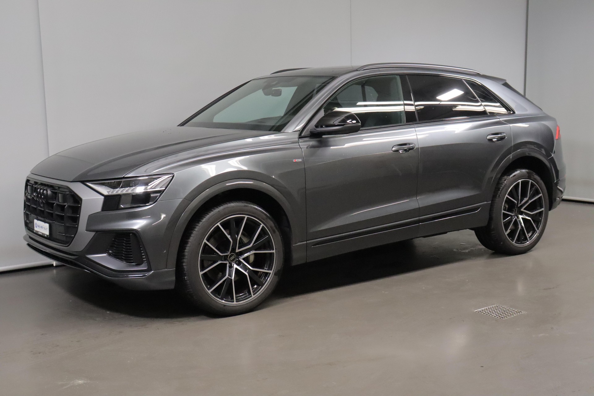 AUDI Q8 3.0 55 TFSI quattro T-Tronic-image-1