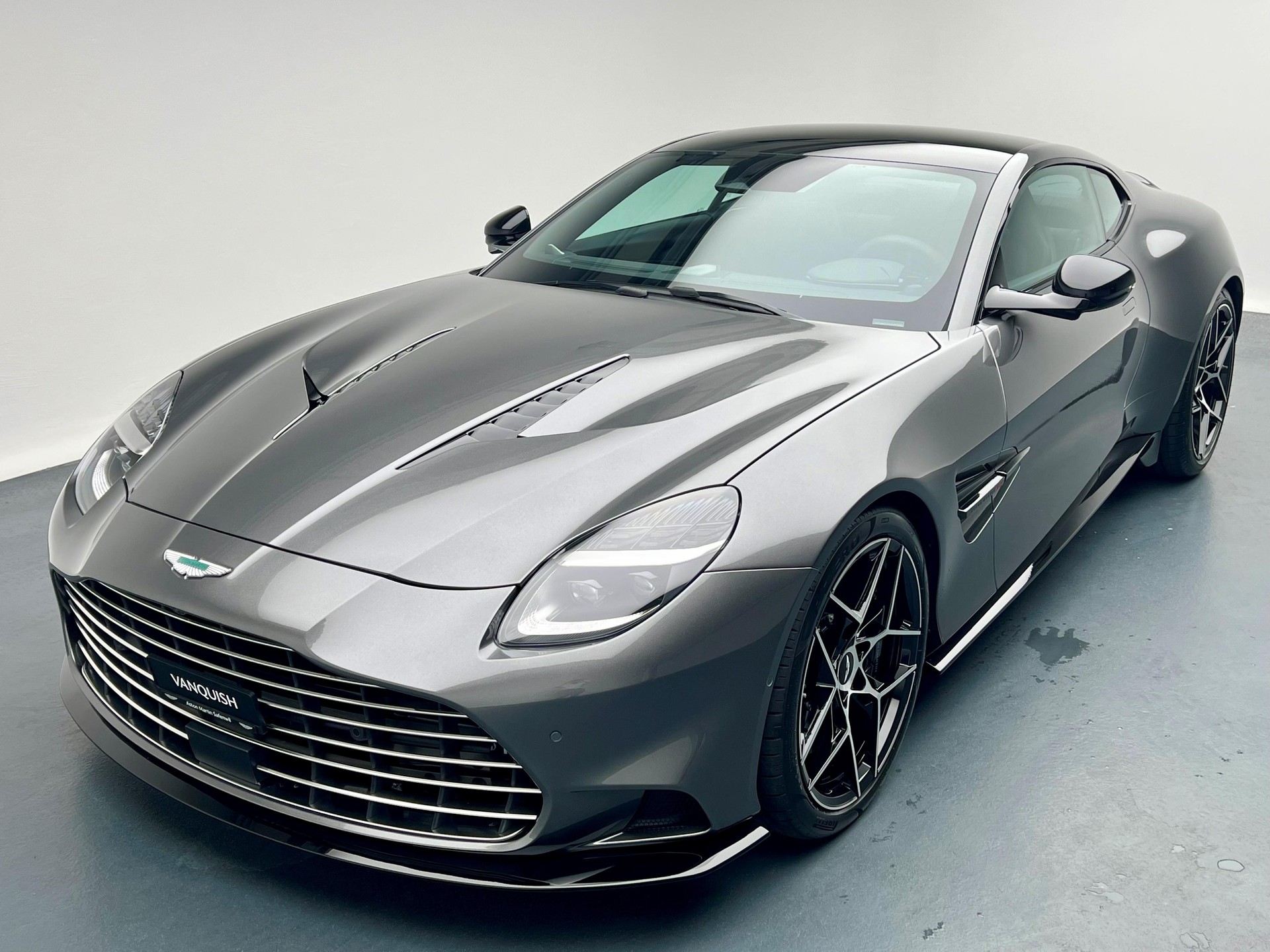 ASTON MARTIN Vanquish 5.2 V12 Bi-Turbo