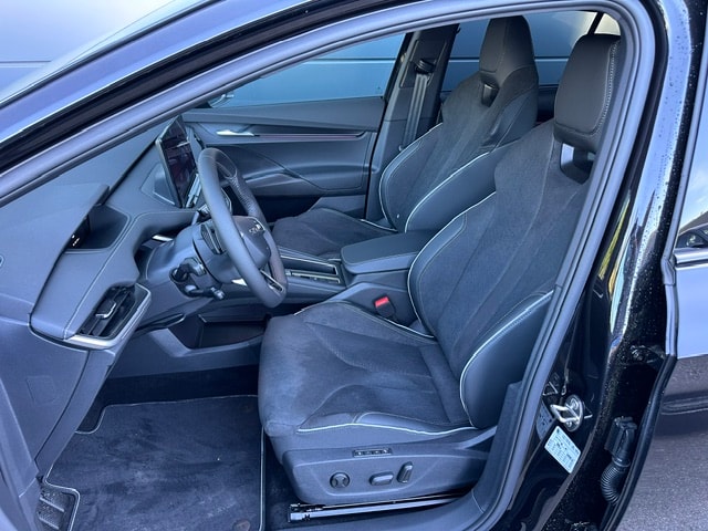 SKODA Elroq 85x Sportline 4x4-image-6