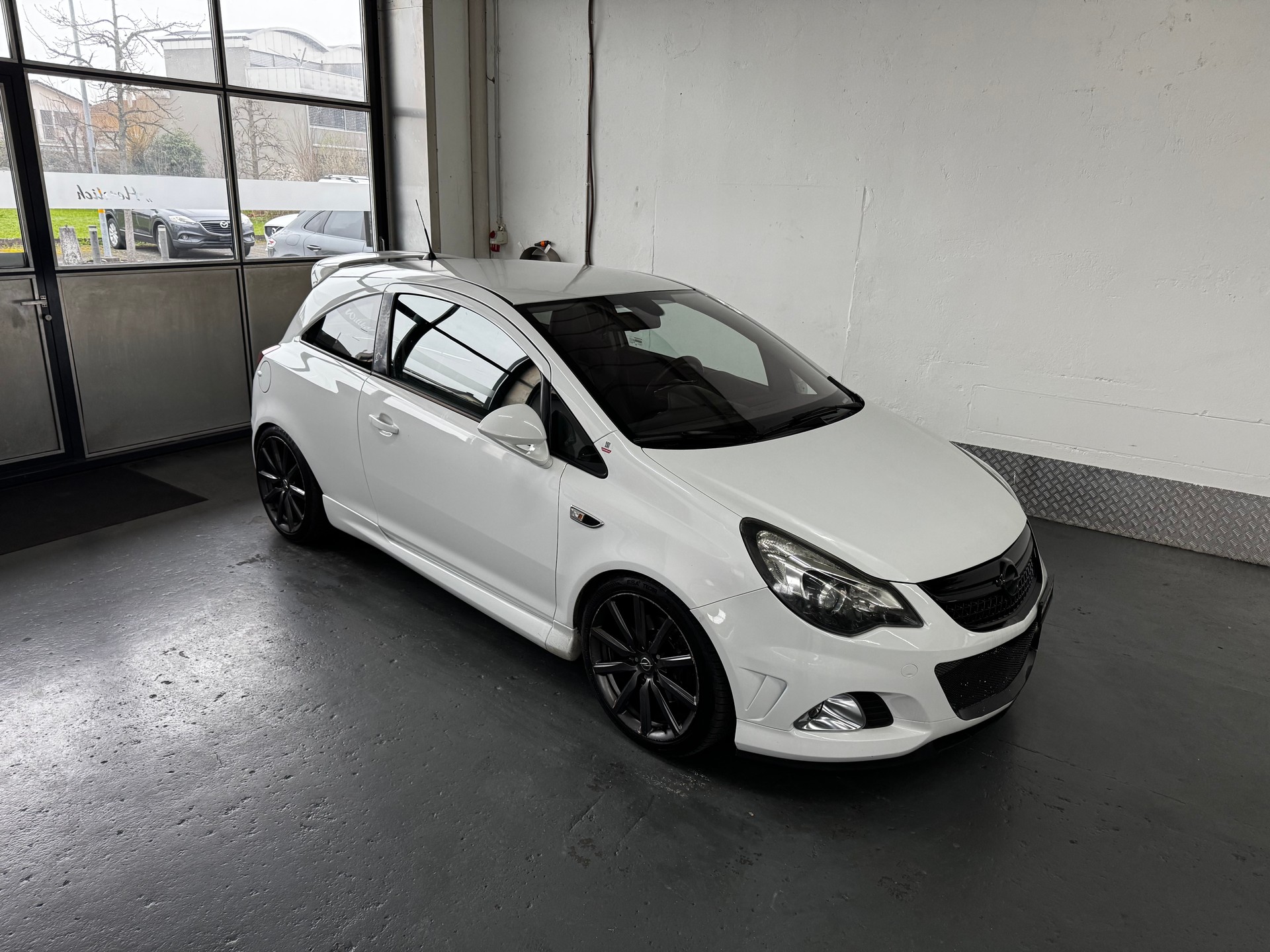 OPEL Corsa 1.6 Turbo OPC Nürburgring Edition-image-0