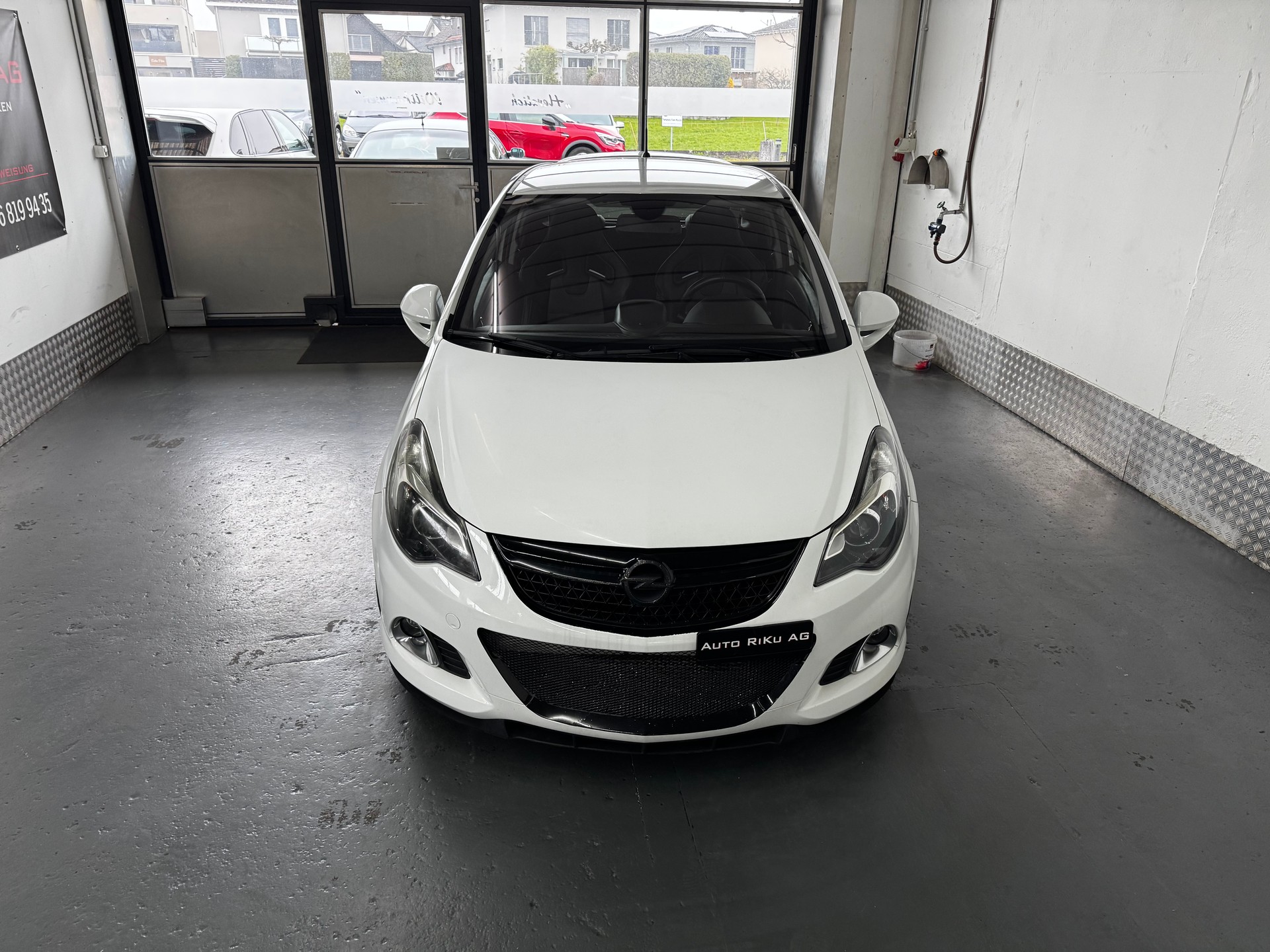 OPEL Corsa 1.6 Turbo OPC Nürburgring Edition-image-3