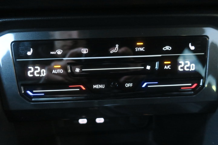 VW Tiguan 2.0TSI R 4Motion DSG-image-13