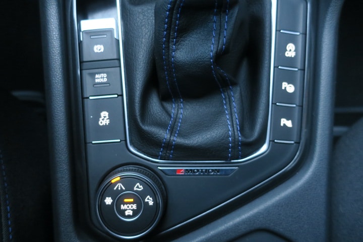 VW Tiguan 2.0TSI R 4Motion DSG-image-14