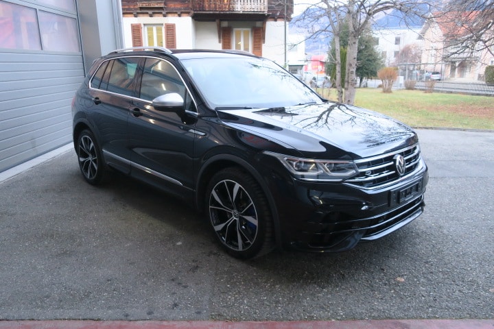 VW Tiguan 2.0TSI R 4Motion DSG-image-2
