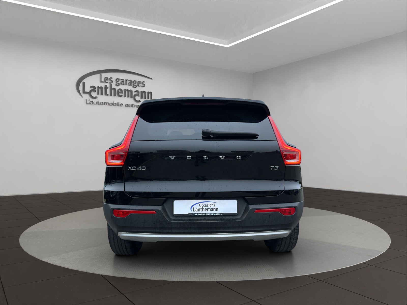 VOLVO XC40 T3 XCITE Geartronic-image-3
