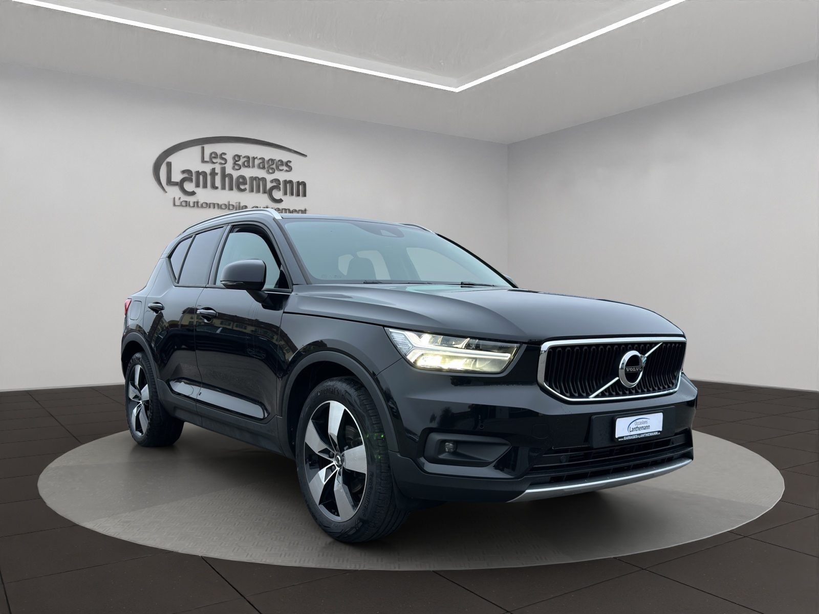 VOLVO XC40 T3 XCITE Geartronic-image-5