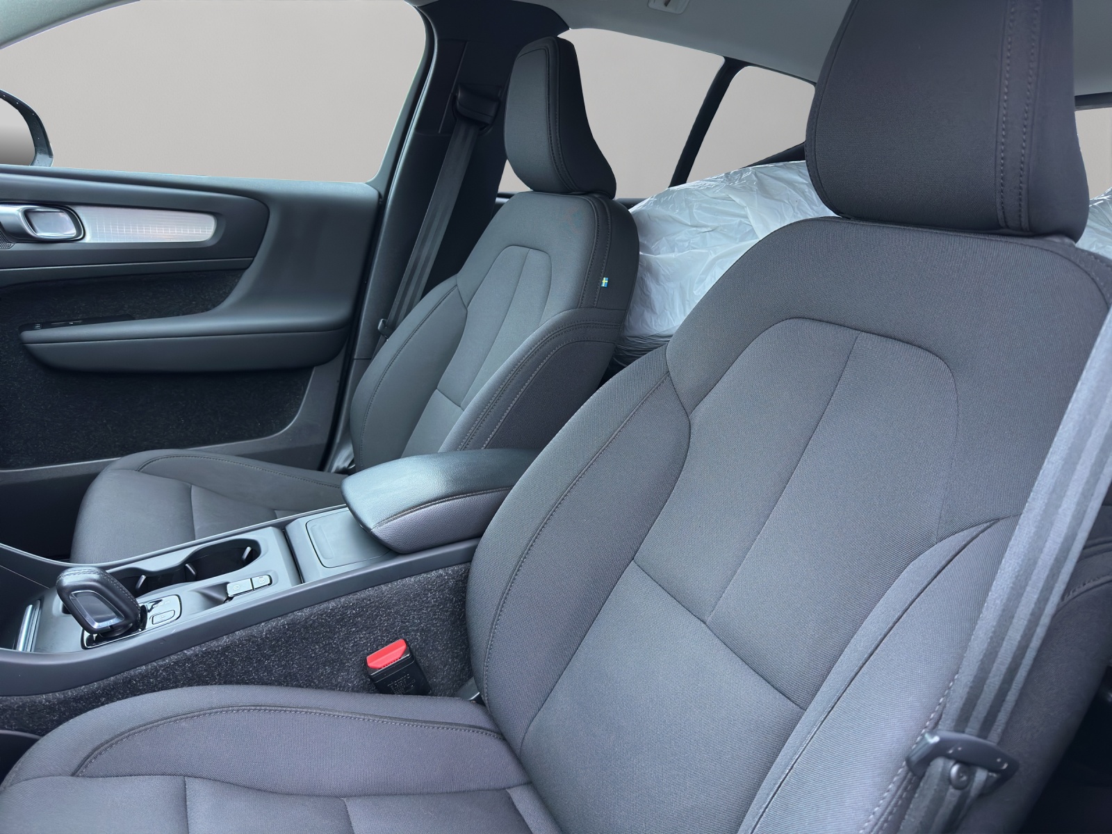VOLVO XC40 T3 XCITE Geartronic-image-14