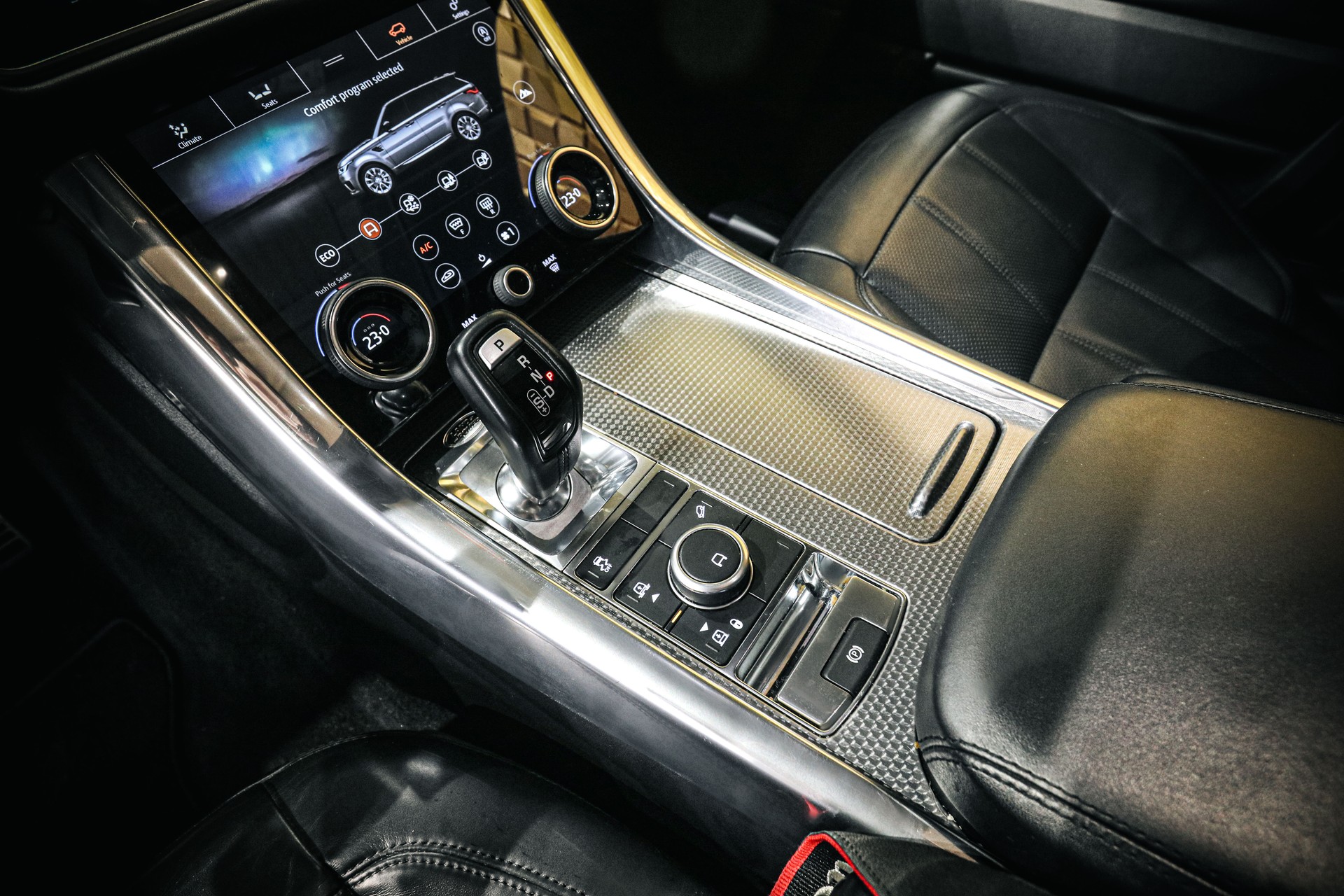 LAND ROVER Range Rover Sport 3.0 V6 S/C HSE Dynamic Automatic-image-16