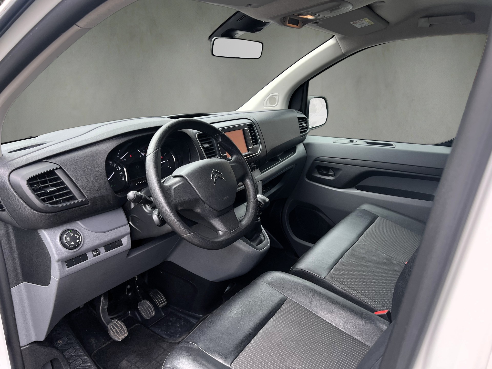 CITROEN Jumpy 2.0 BlueHDi 120 XL Club-image-12