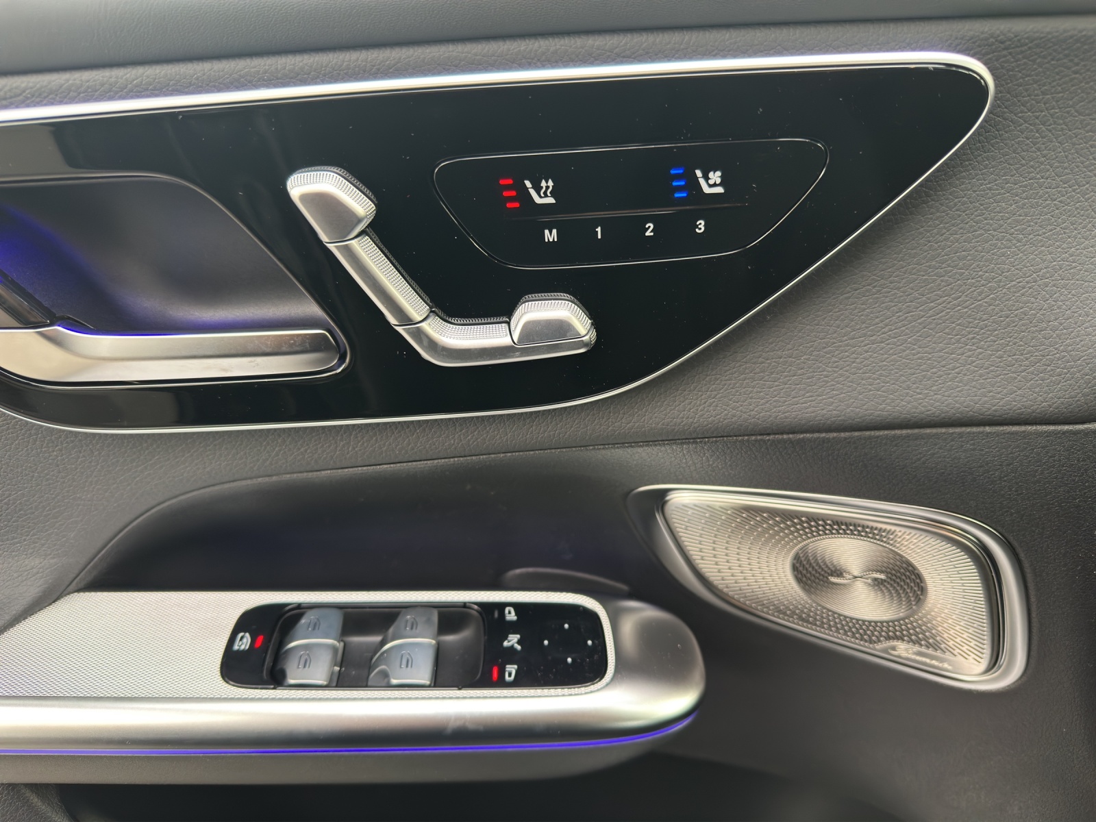 MERCEDES-BENZ GLC 400 e 4Matic EQ Star 9G-Tronic-image-12
