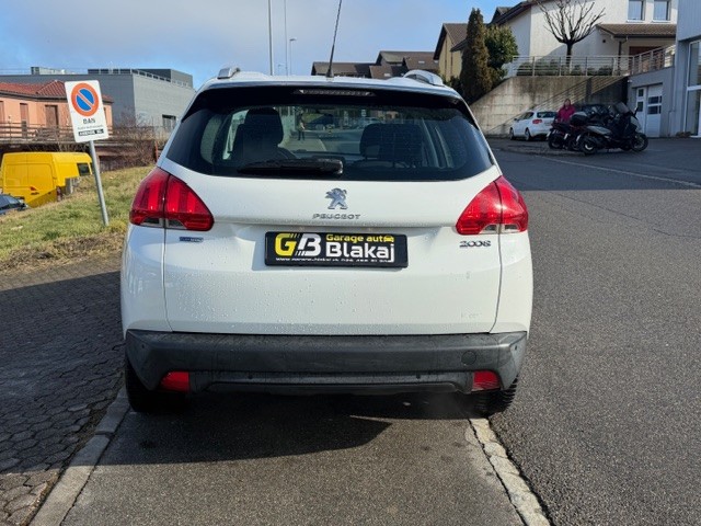 PEUGEOT 2008 1.2 PureTech Active-image-3