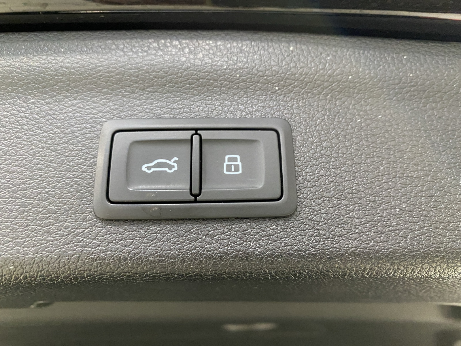 AUDI Q3 40 TDI advanced quattro S-tronic-image-13