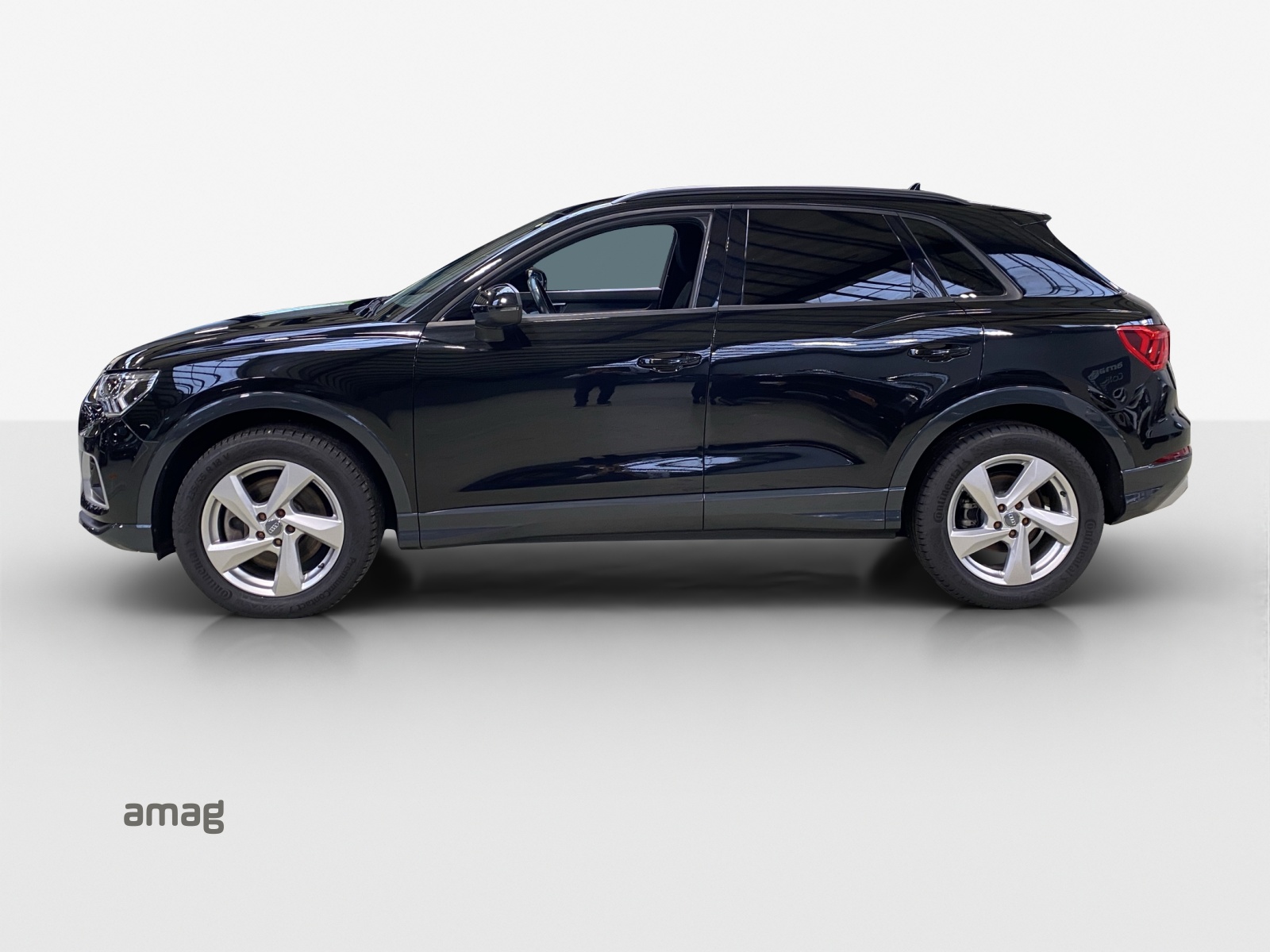 AUDI Q3 40 TDI advanced quattro S-tronic-image-1