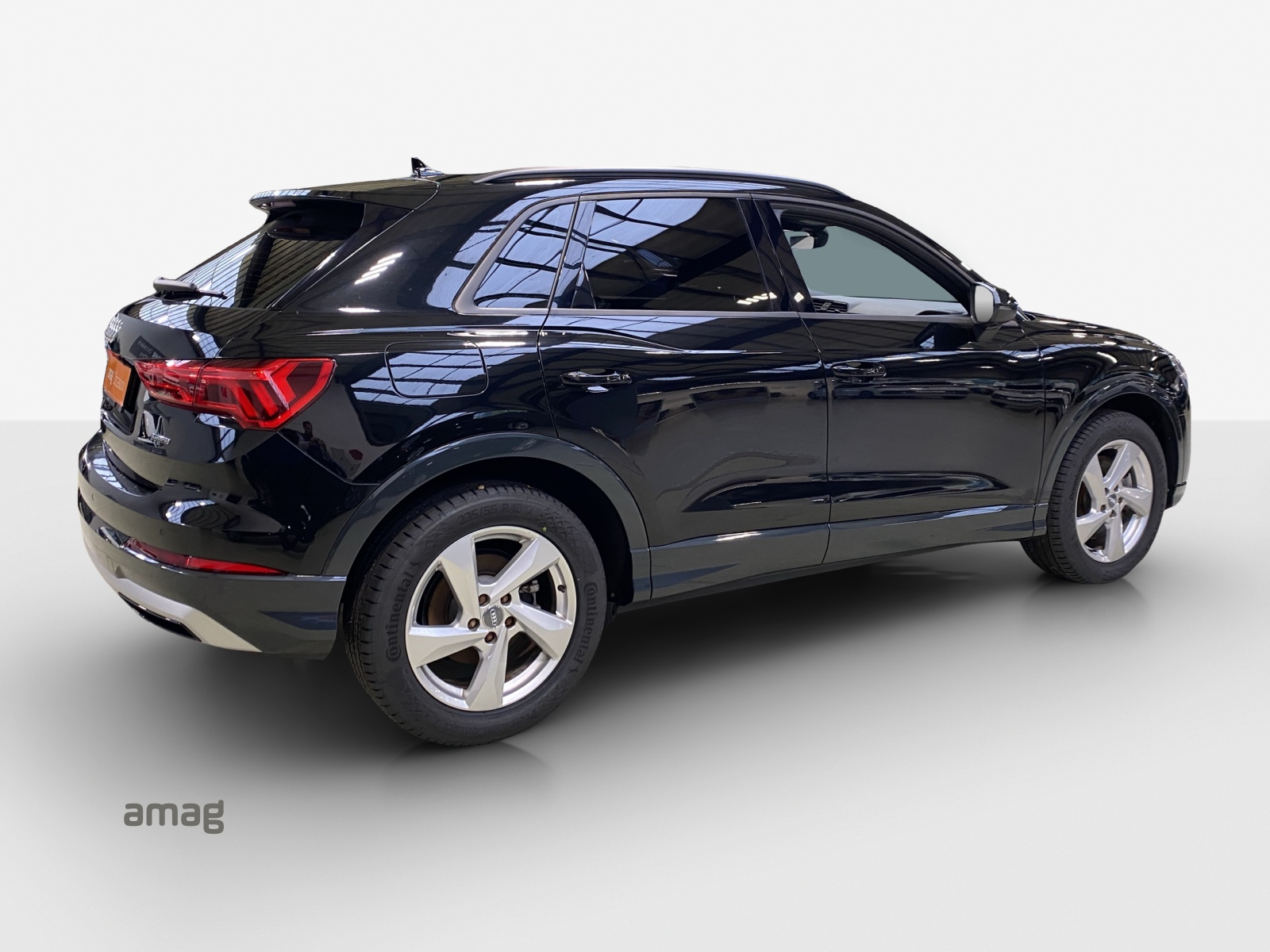 AUDI Q3 40 TDI advanced quattro S-tronic-image-4