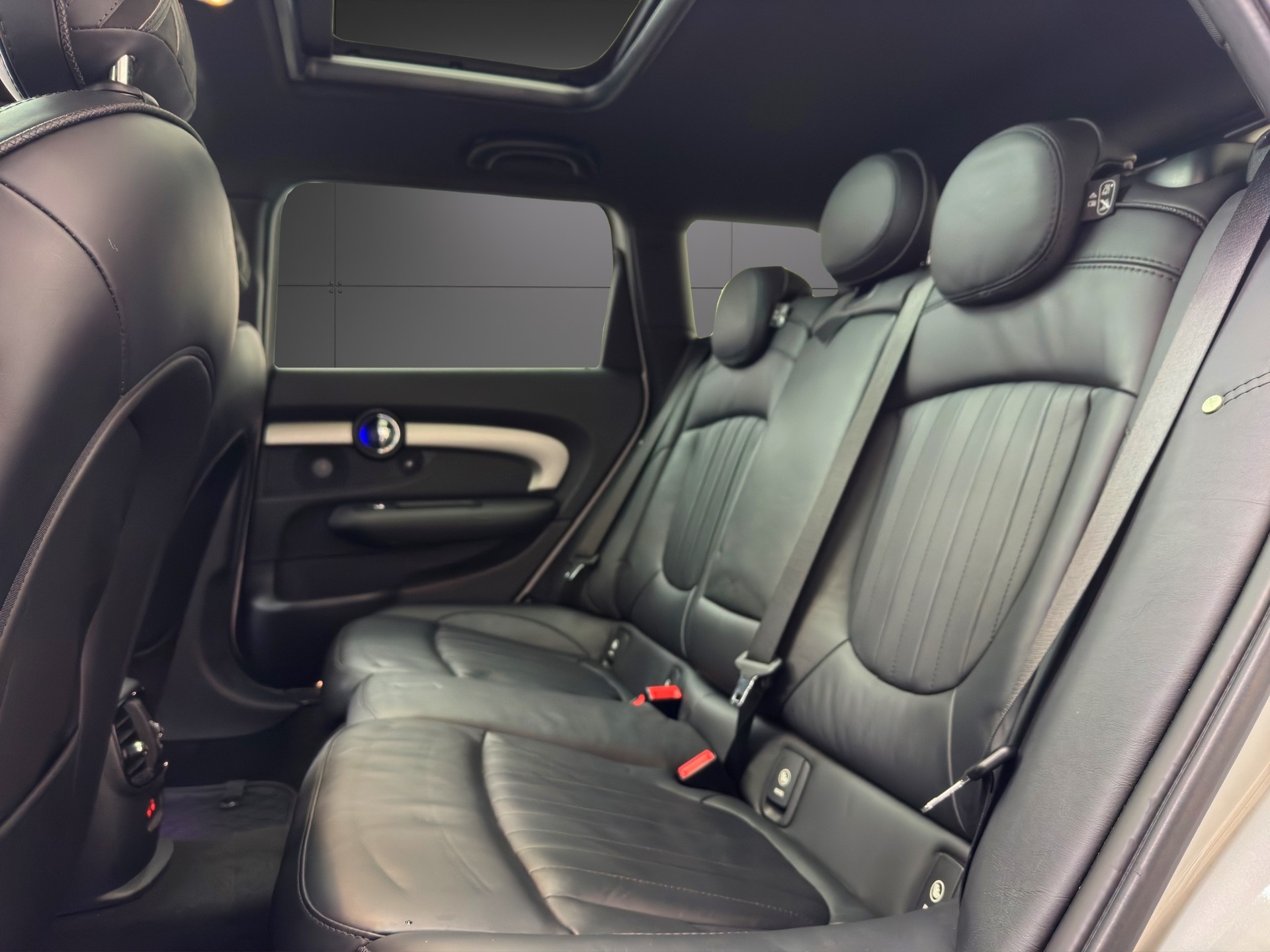 MINI Clubman Cooper SD ALL4 Steptronic-image-15
