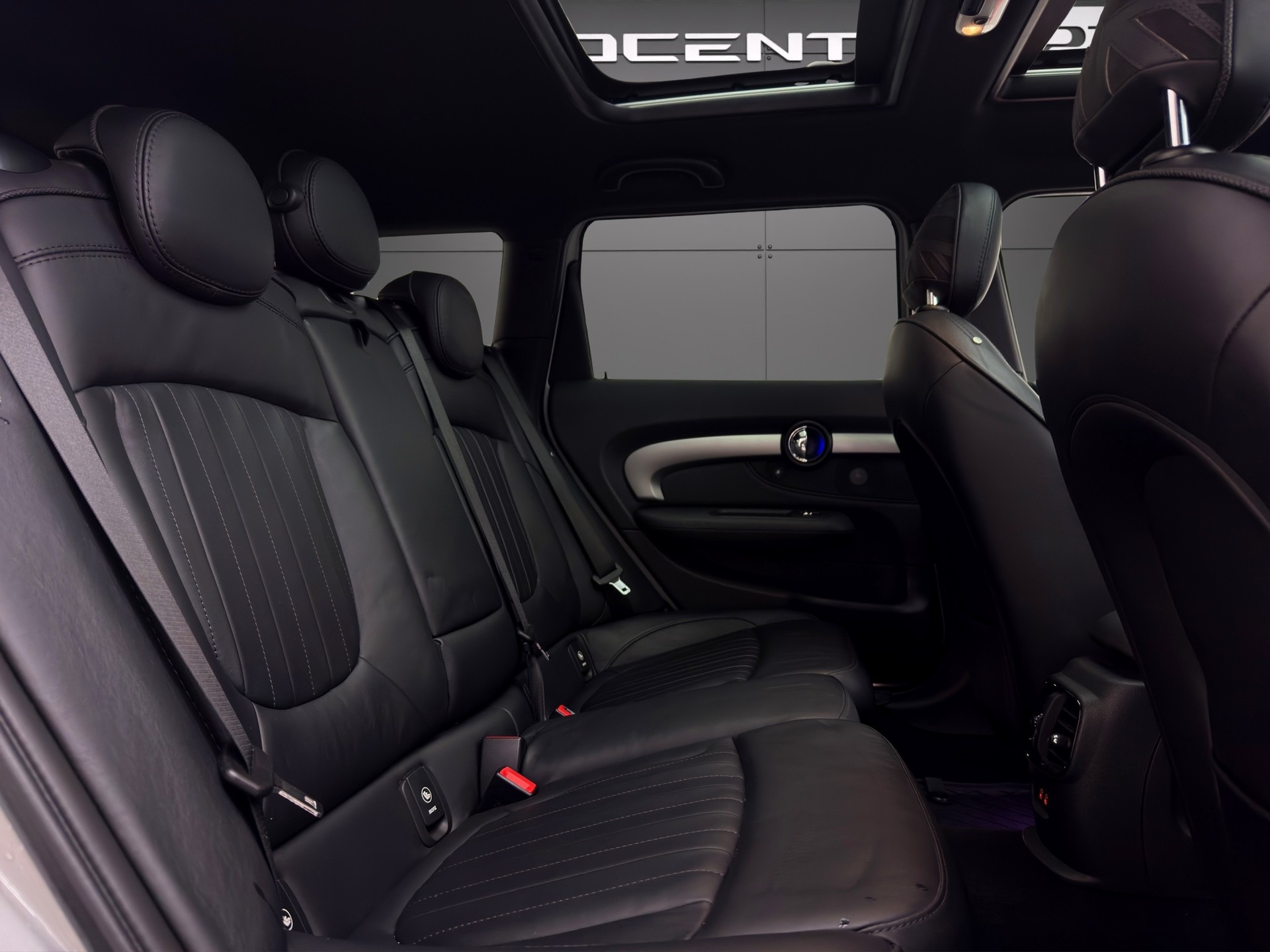 MINI Clubman Cooper SD ALL4 Steptronic-image-14