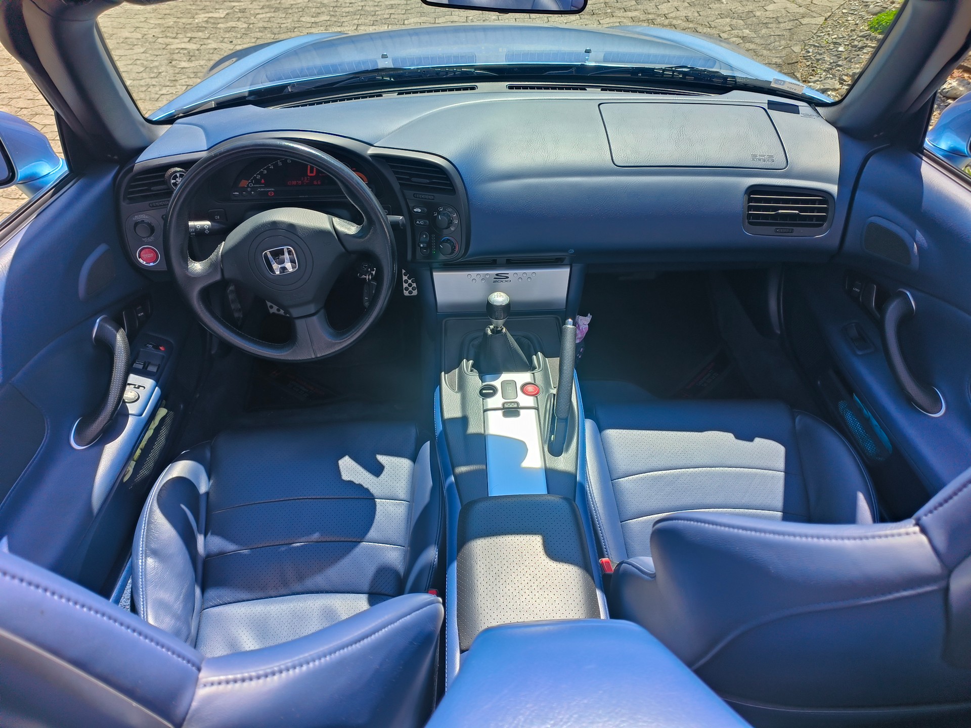 HONDA S2000-image-2