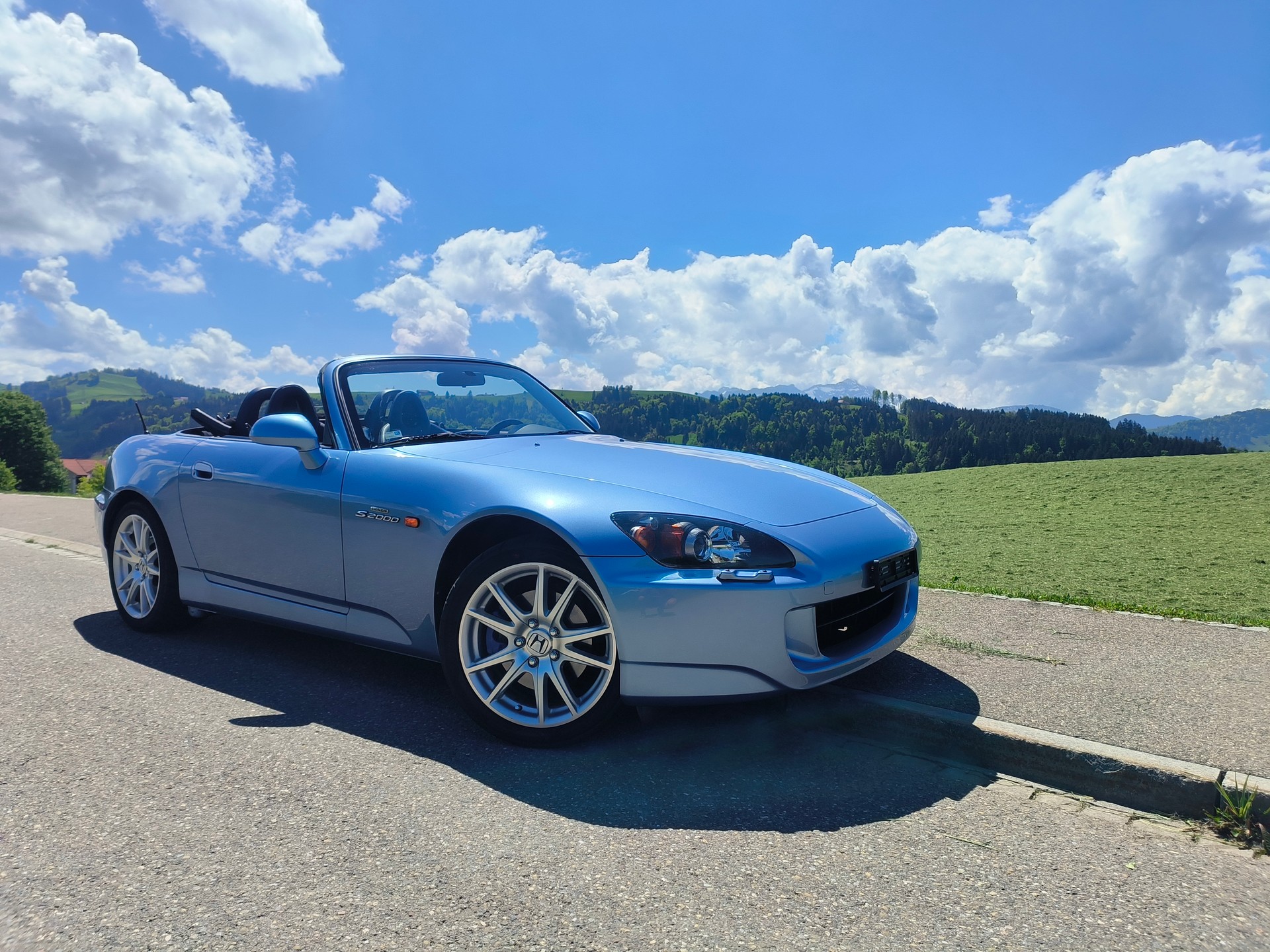 HONDA S2000-image-0