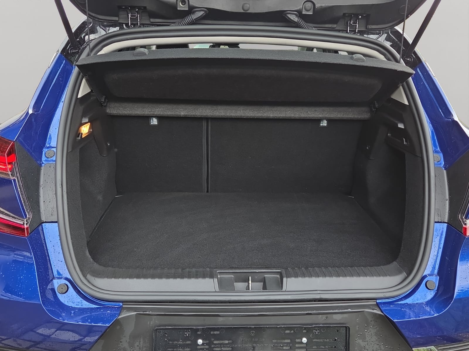 RENAULT Captur 1.6 E-Tech 160 Intens DHT-image-15