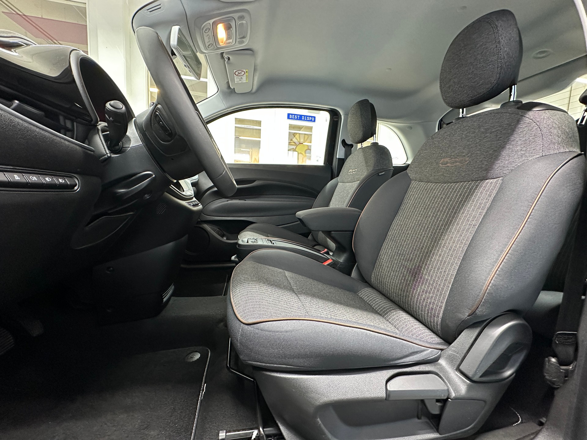 FIAT 500 electric 87 kW Icon-image-7