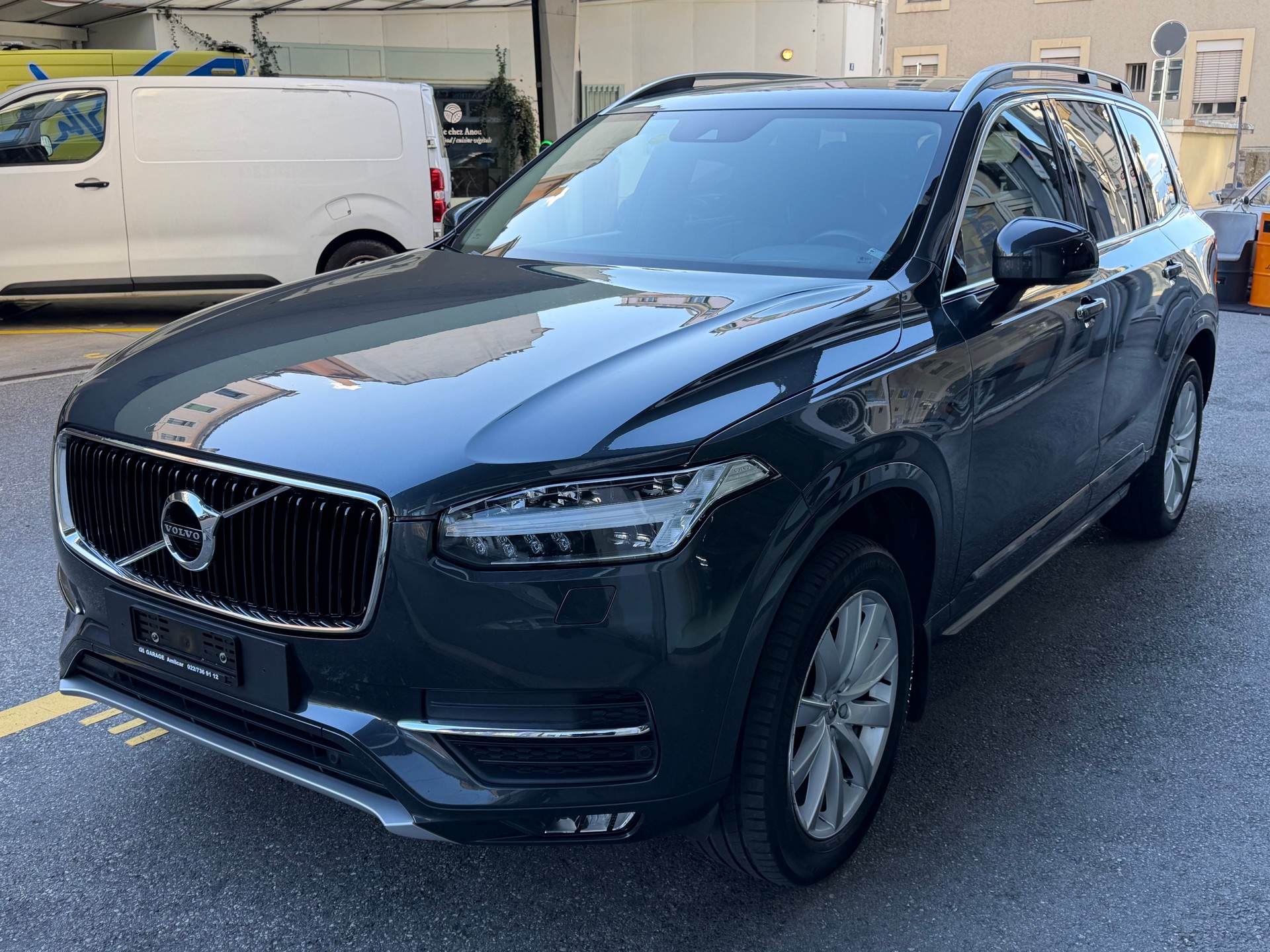 VOLVO XC90 D5 AWD Momentum Geartronic